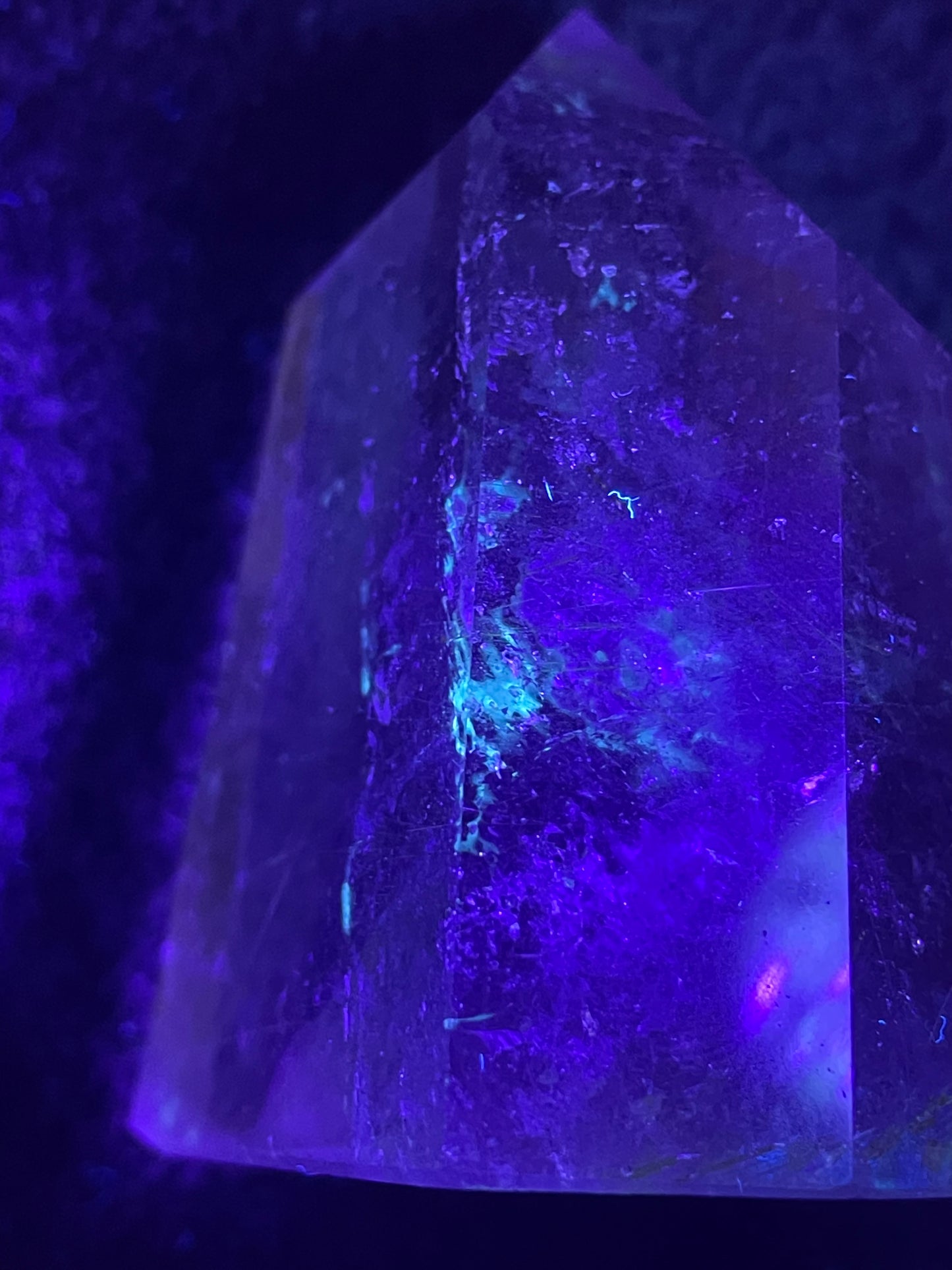 Silver Rutile Smoky Quartz UV Crystal Gemstone Tower Point (1)