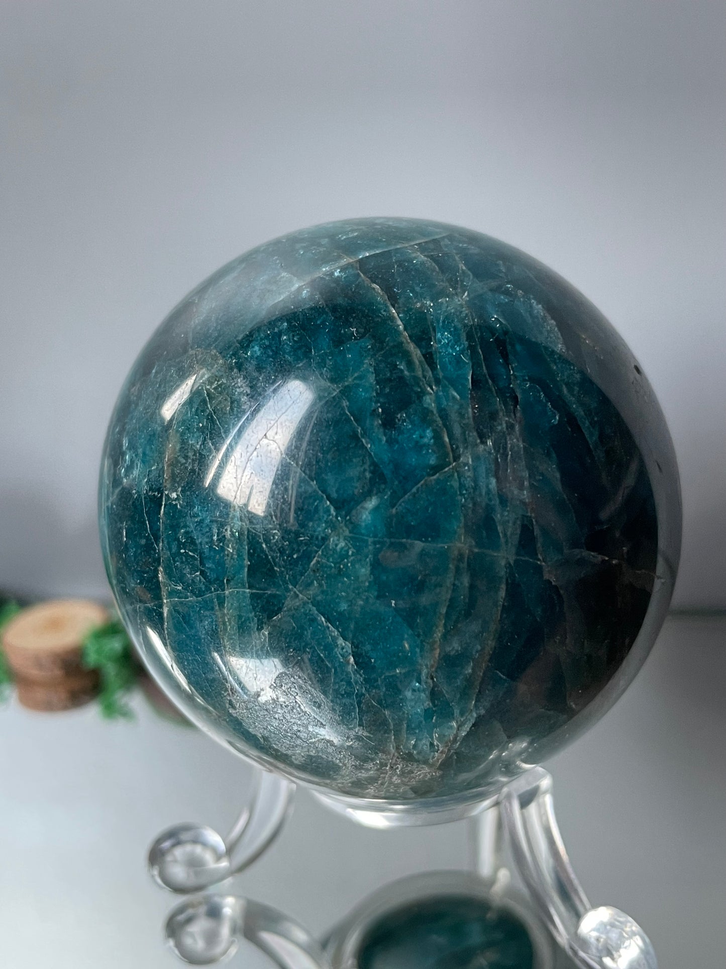 Blue Neon Apatite Asterism UV Gemstone Crystal Sphere (2)