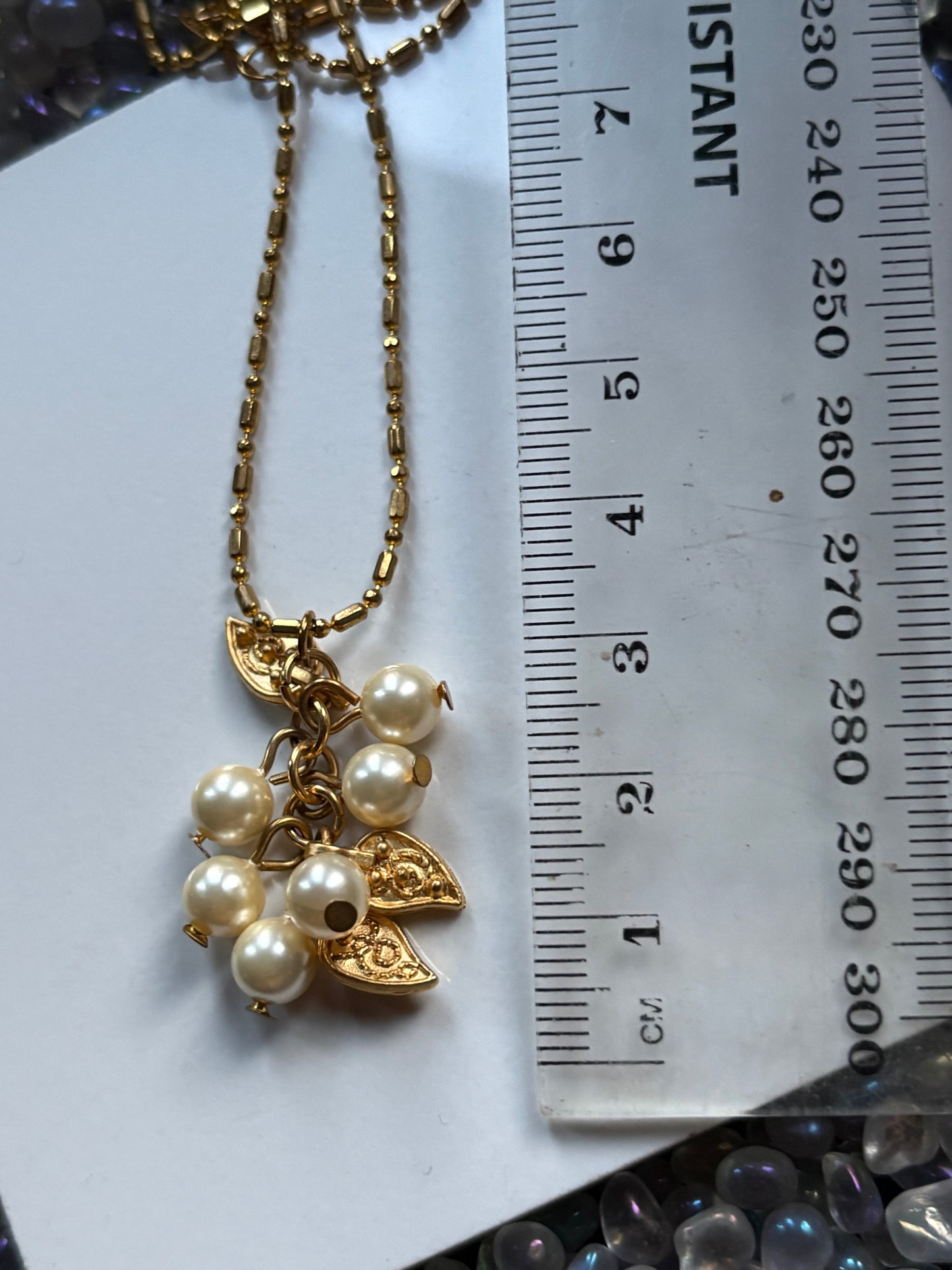 Cream Shell Pearl Gemstone Crystal & Paisley Leaf Charm Gold Necklace (Certified)