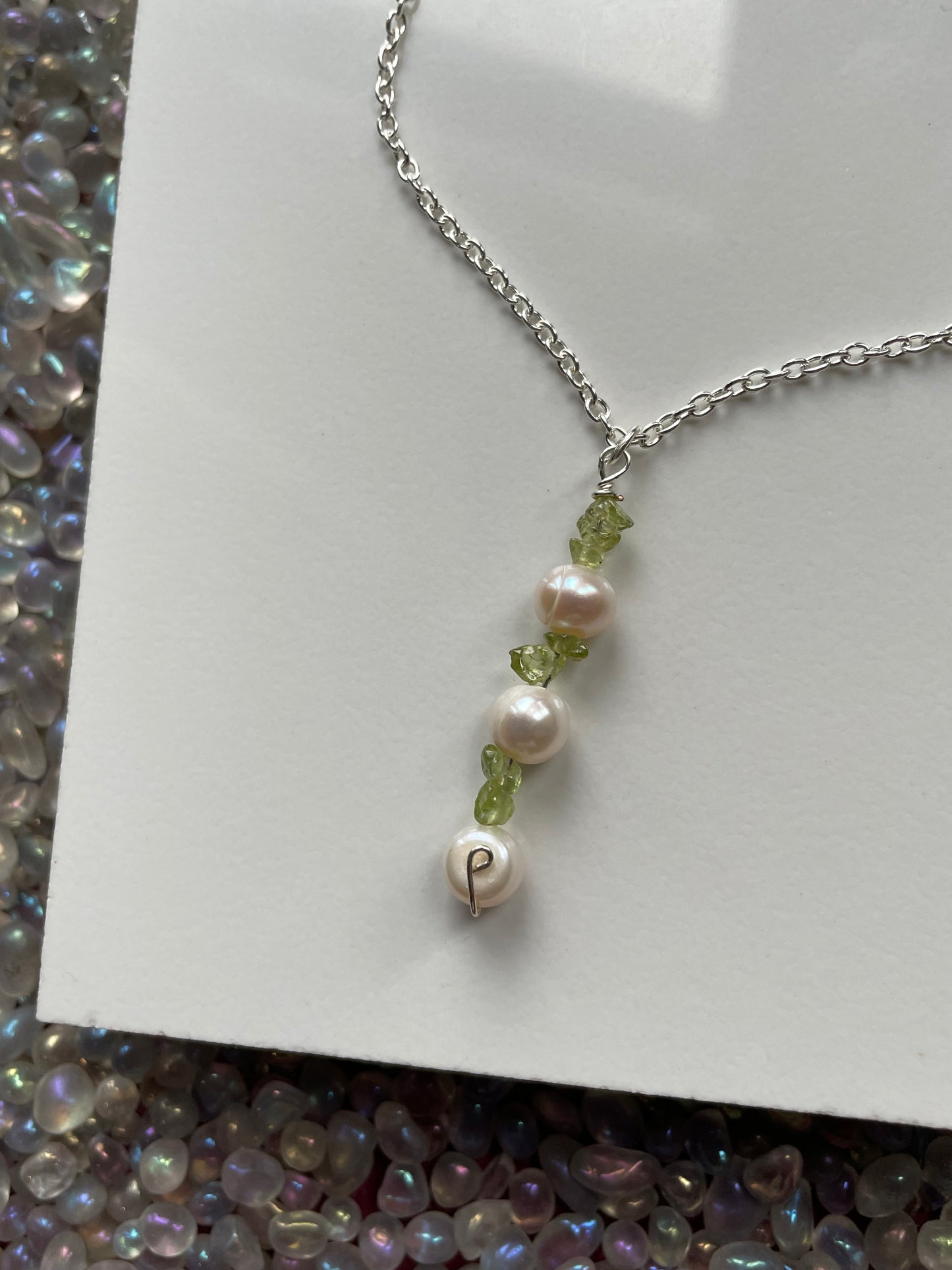 White Pearl & Peridot Rough Crystal Gemstone Silver Necklace