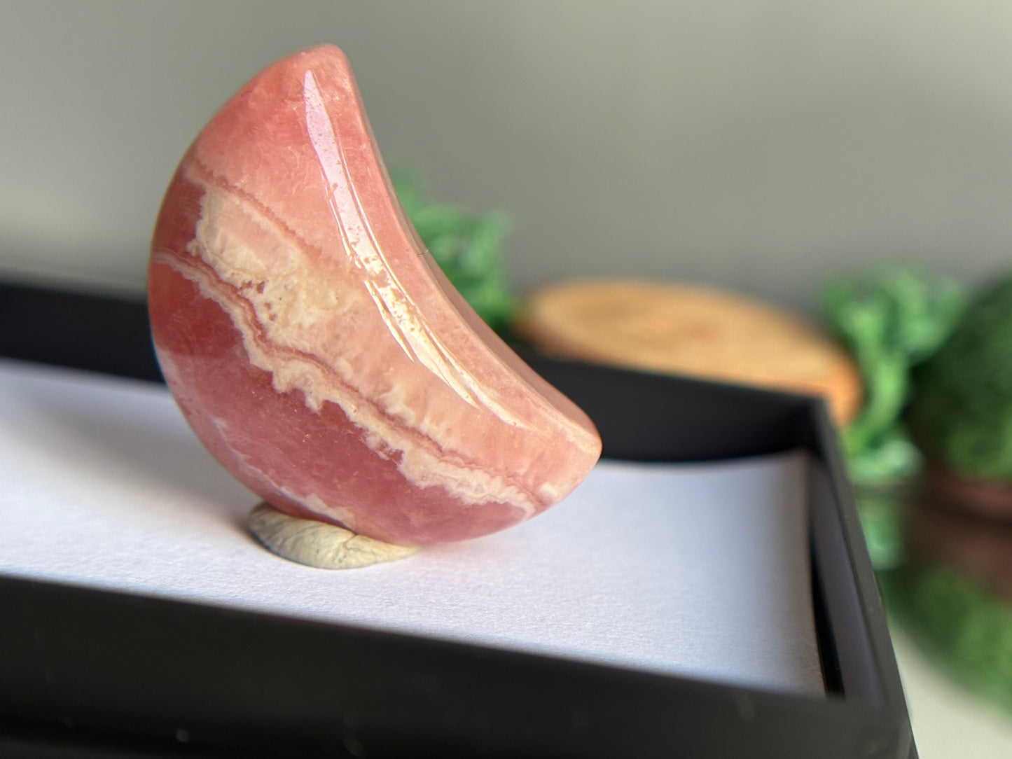Rhodochrosite Crystal Gemstone Mini Crescent Moon Carving (3)