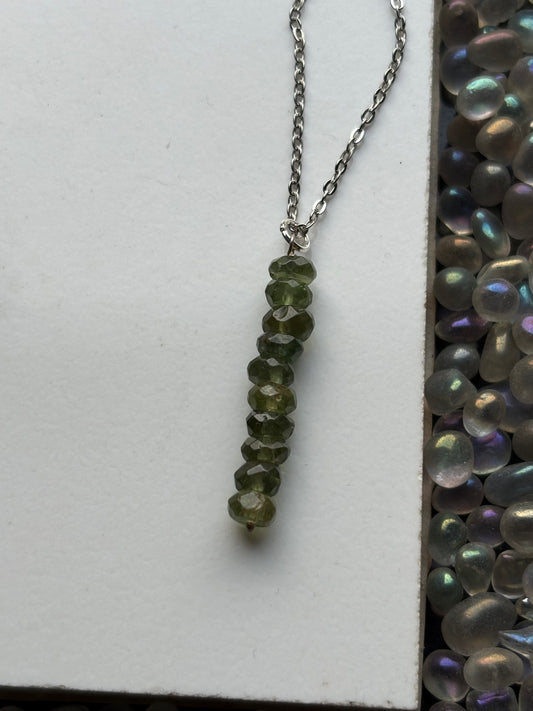 Green Apatite Faceted Rondelle Bar Crystal Gemstone Necklace (Certified)
