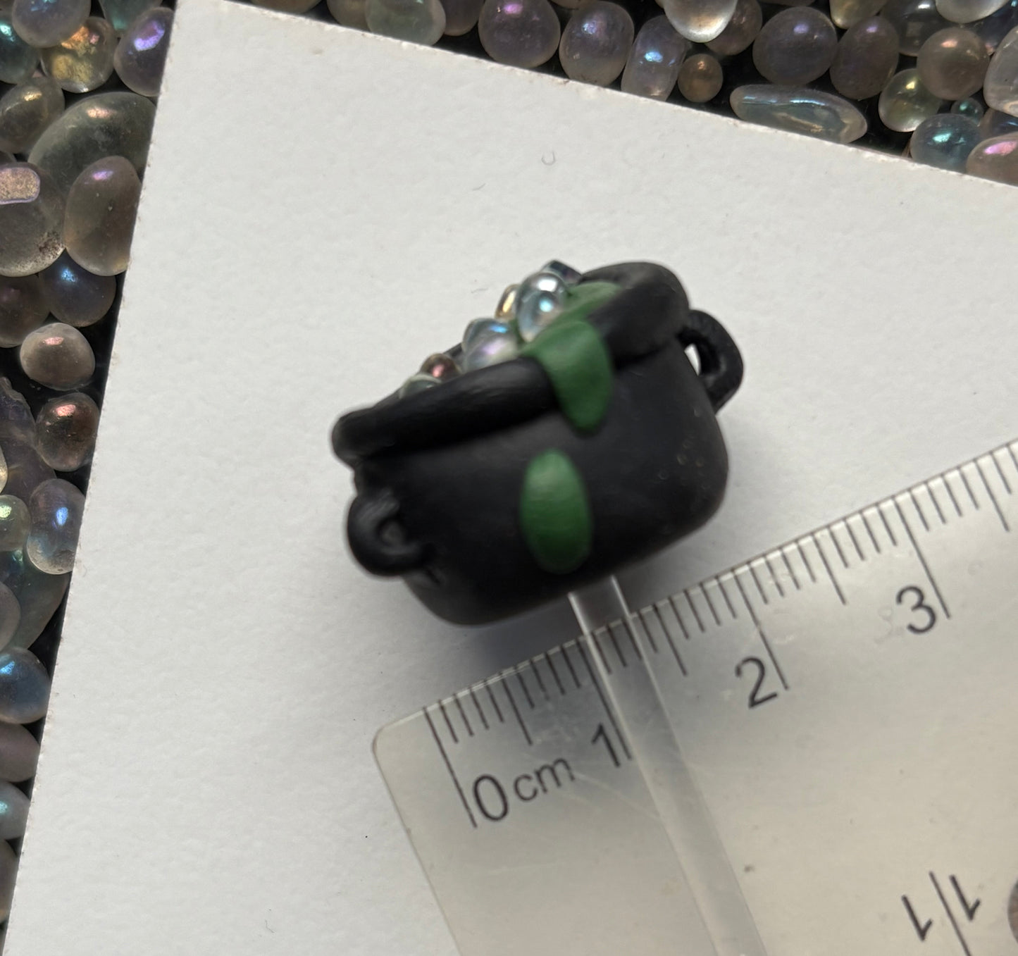 Aura Quartz Green Cauldron Clay Art Plant Pot Buddy