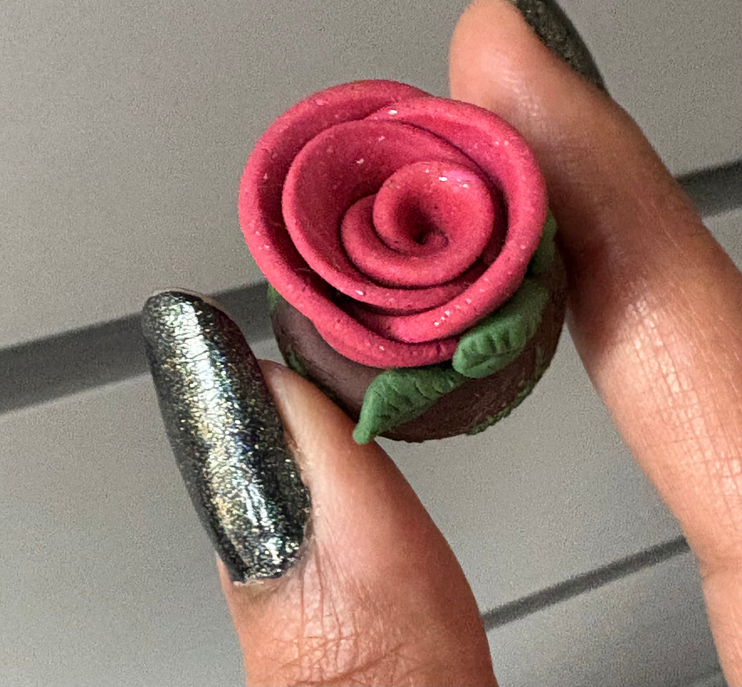 Rose Plant Enchanted Forest Clay Sphere Mini Holder - Dark Pink Glitter