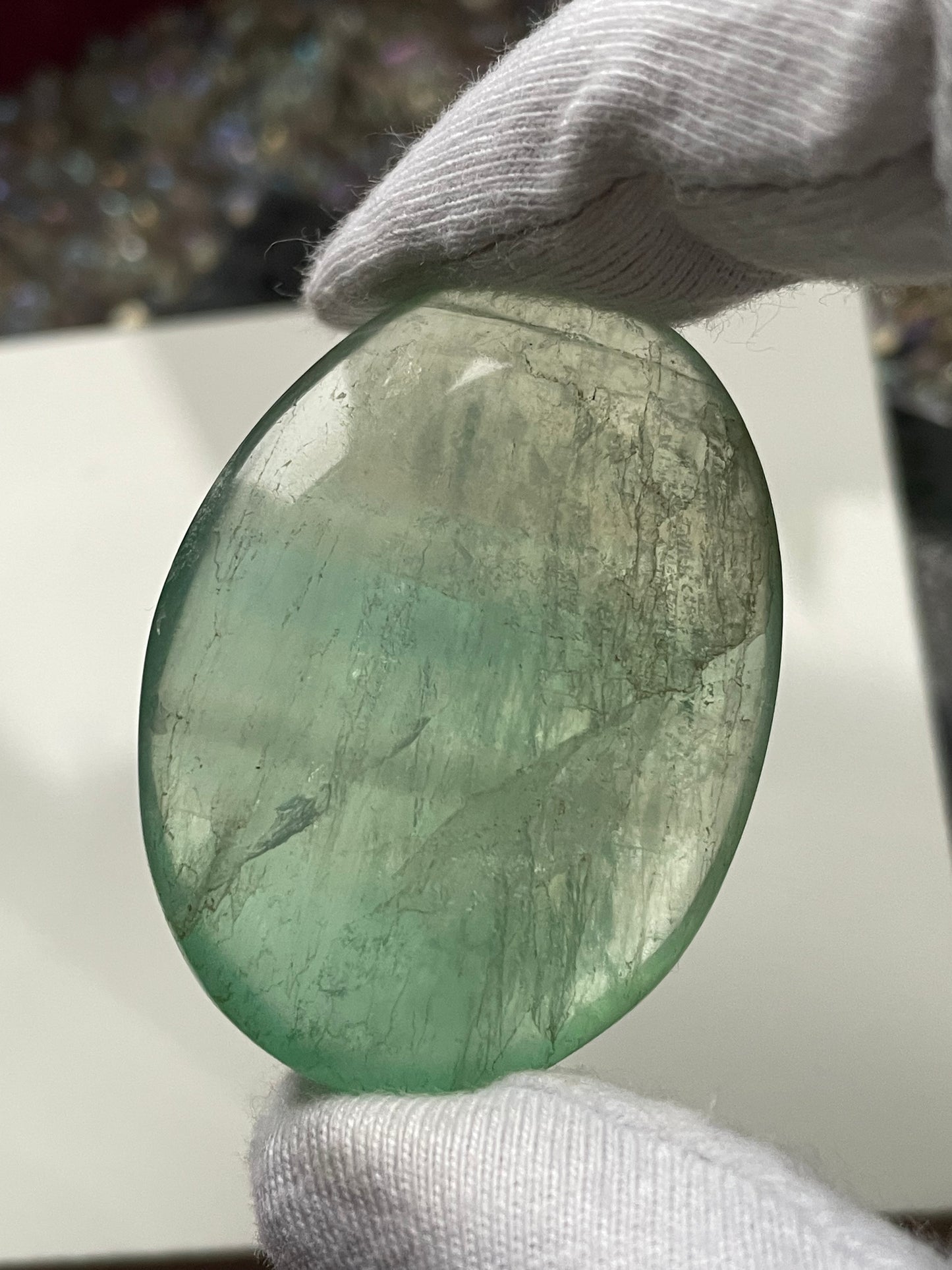 Green Fluorite Uv Reactive Crystal Gemstone Palm stone - S (C)