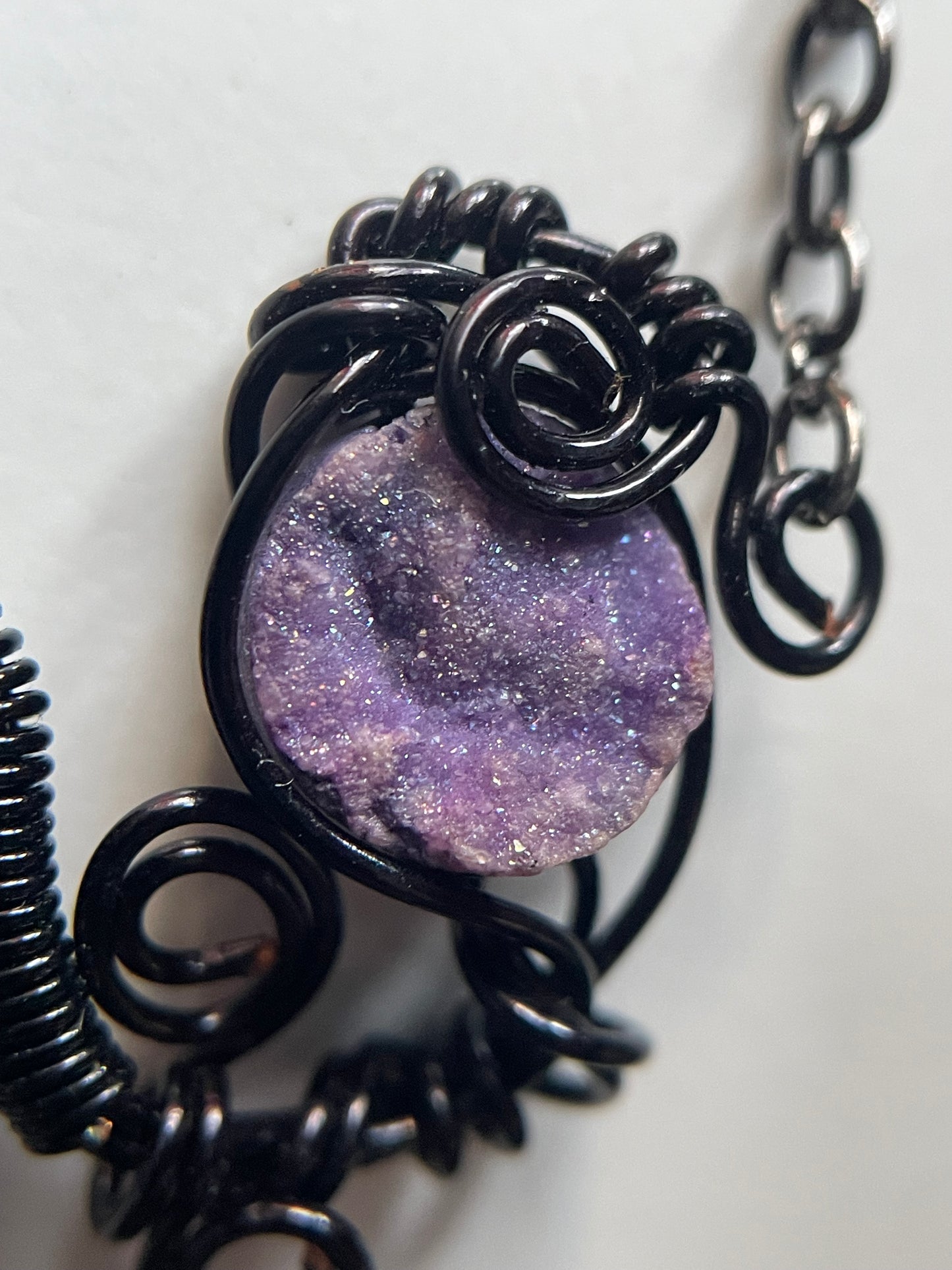 Violet Druzy Quartz Coin Gemstone Crystal Dragon Wire Pendant Necklace (Certified)