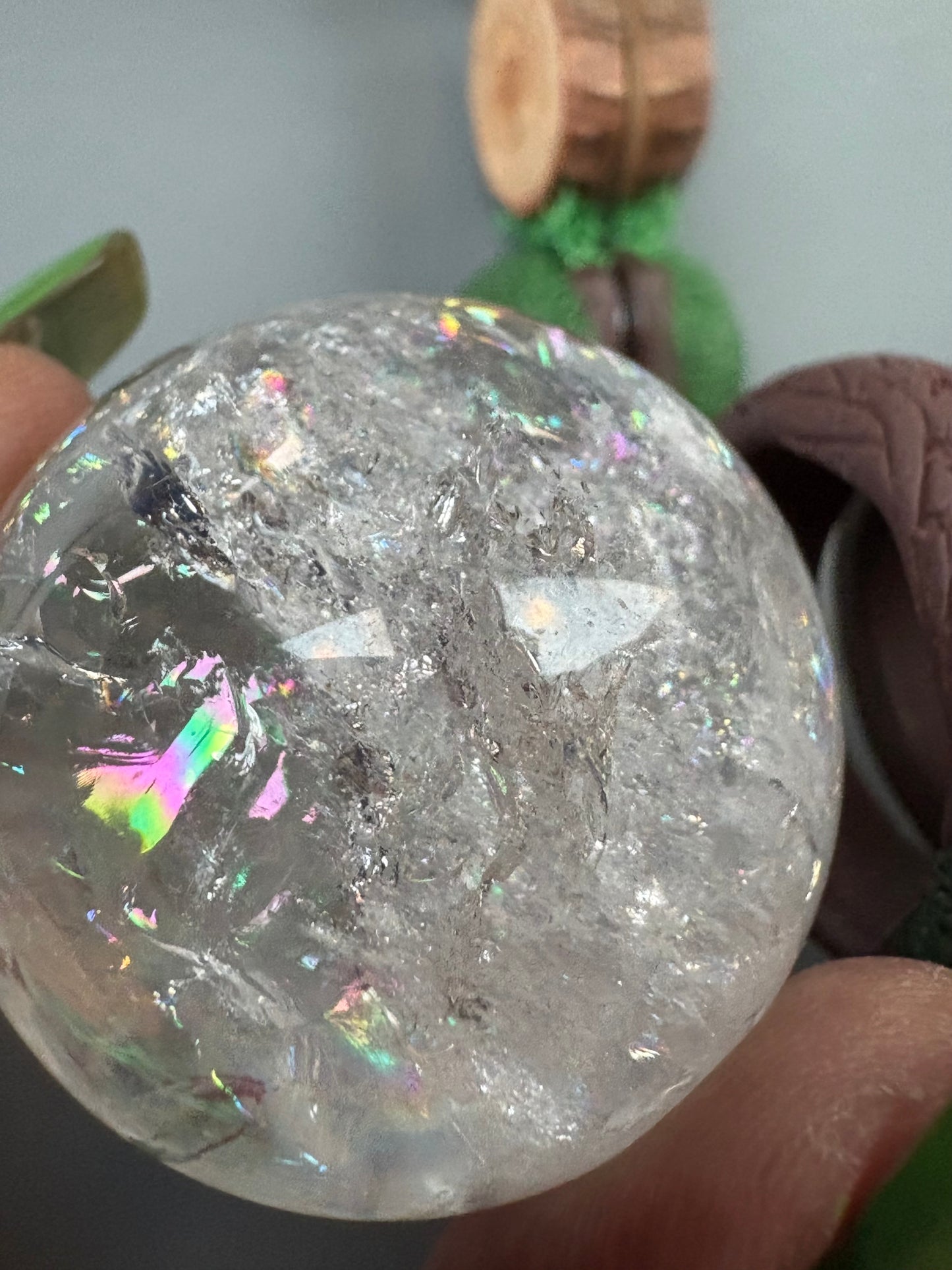 Rainbow Quartz Crystal Gemstone Sphere Clay Agate Ring Holder Gift Set