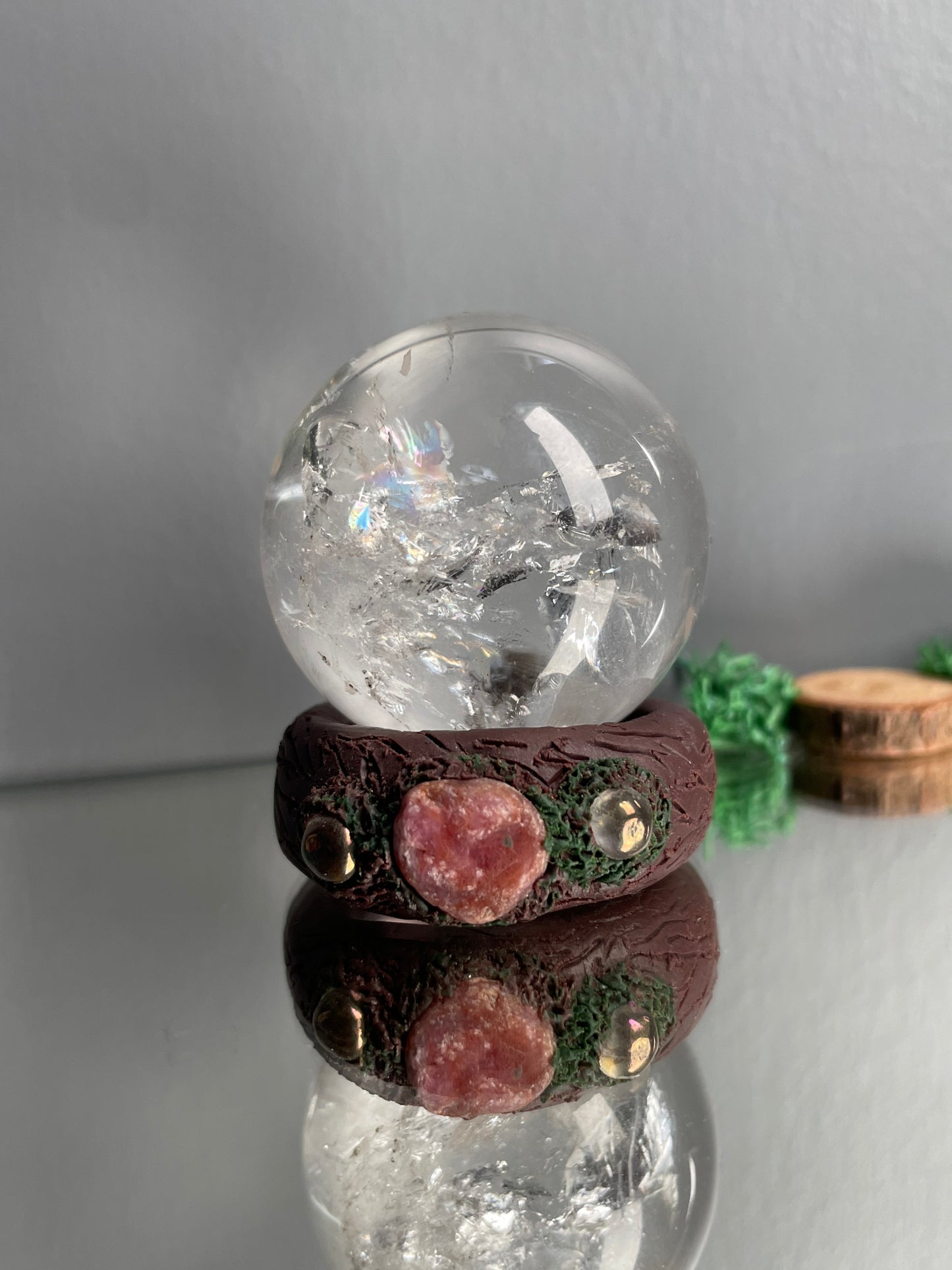 Rainbow Quartz Crystal Gemstone Sphere Clay Ruby Ring Holder Gift Set