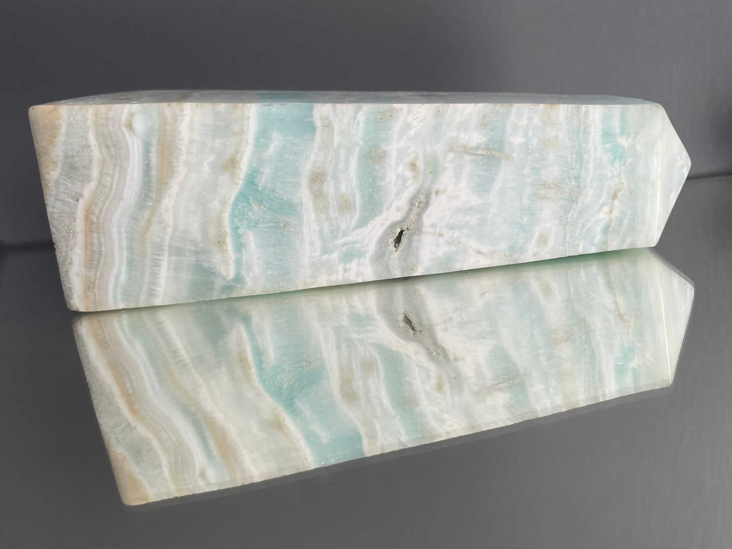 Caribbean Calcite Aragonite Crystal Gemstone Tower Point (1)