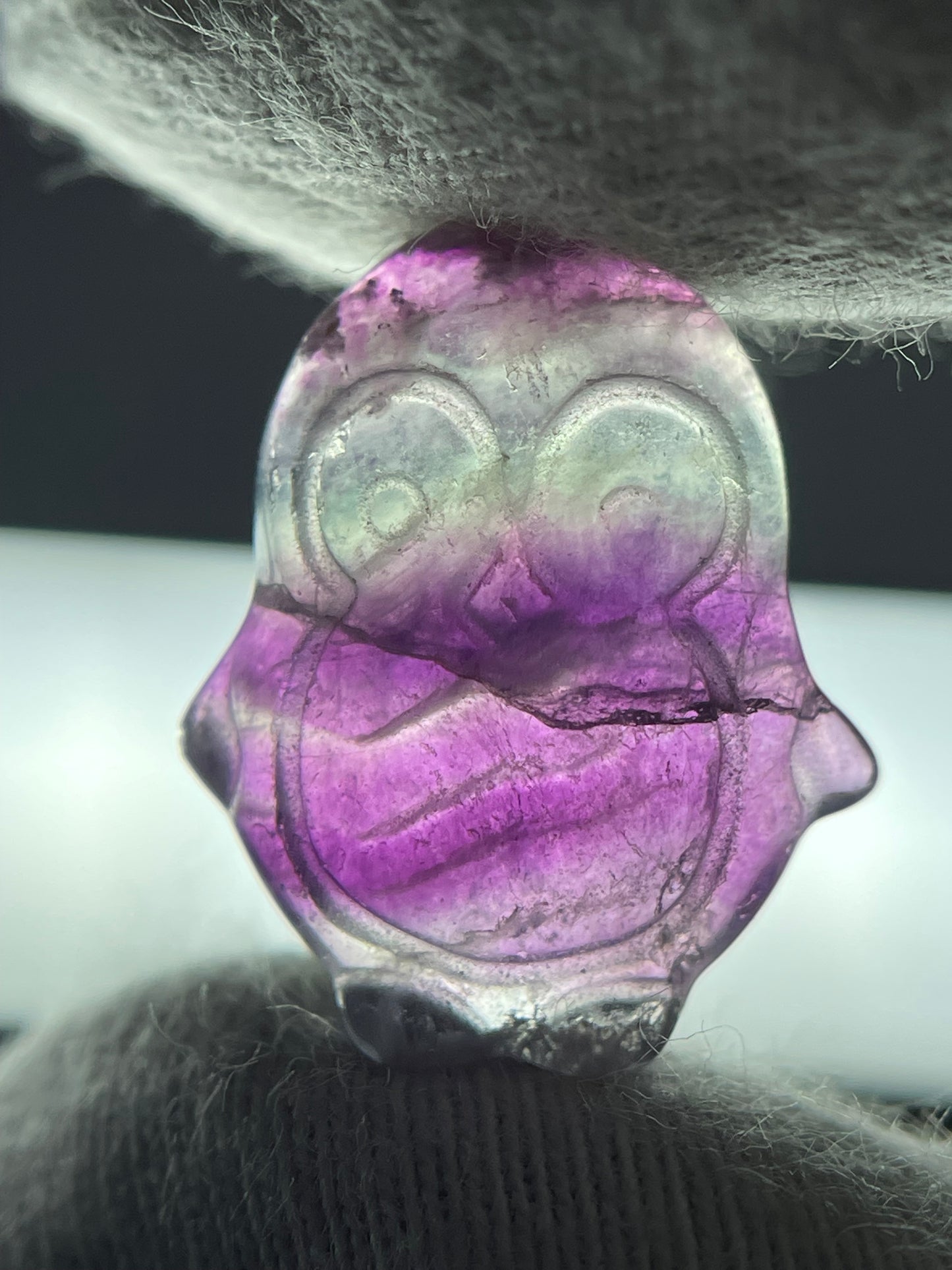 Rainbow Fluorite Micro Pocket Pet Penguin Crystal Gemstone Carving (5)