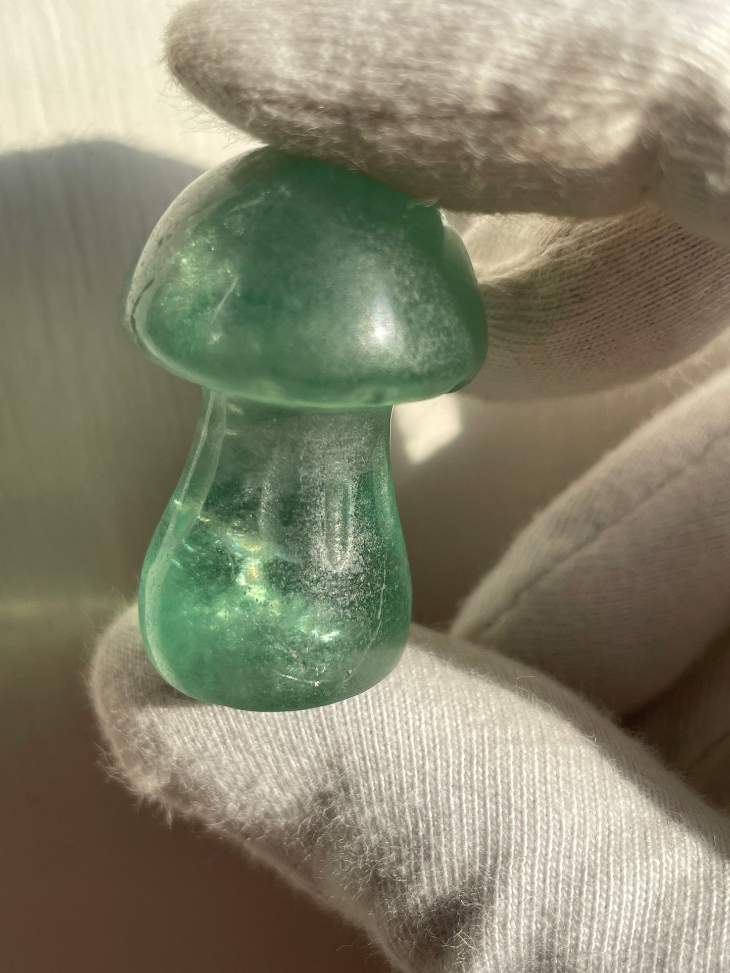 Green Fluorite Crystal Gemstone Mushroom Mini Carving (1)