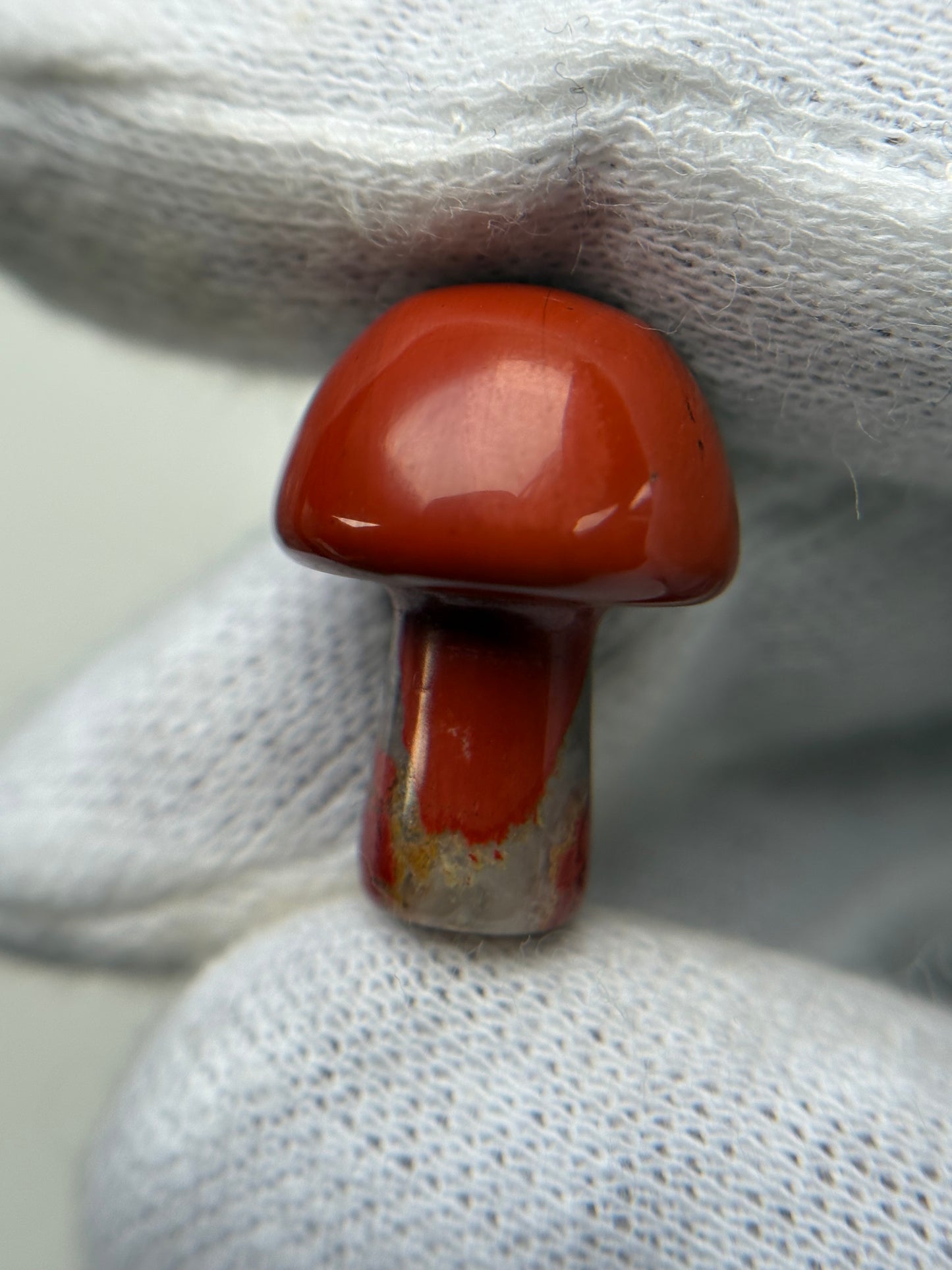 Red Jasper Quartz Crystal Gemstone Mushroom Carving Mini (1)