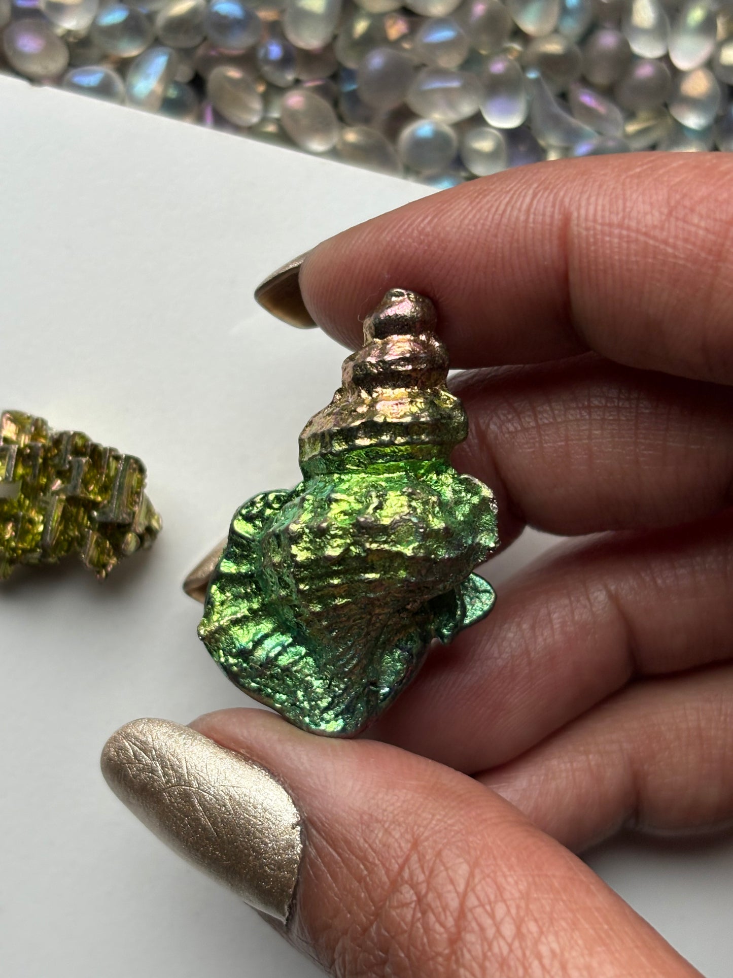 Bismuth Tulip Sea Shell Sculpture & Mini Crystal Gift Set