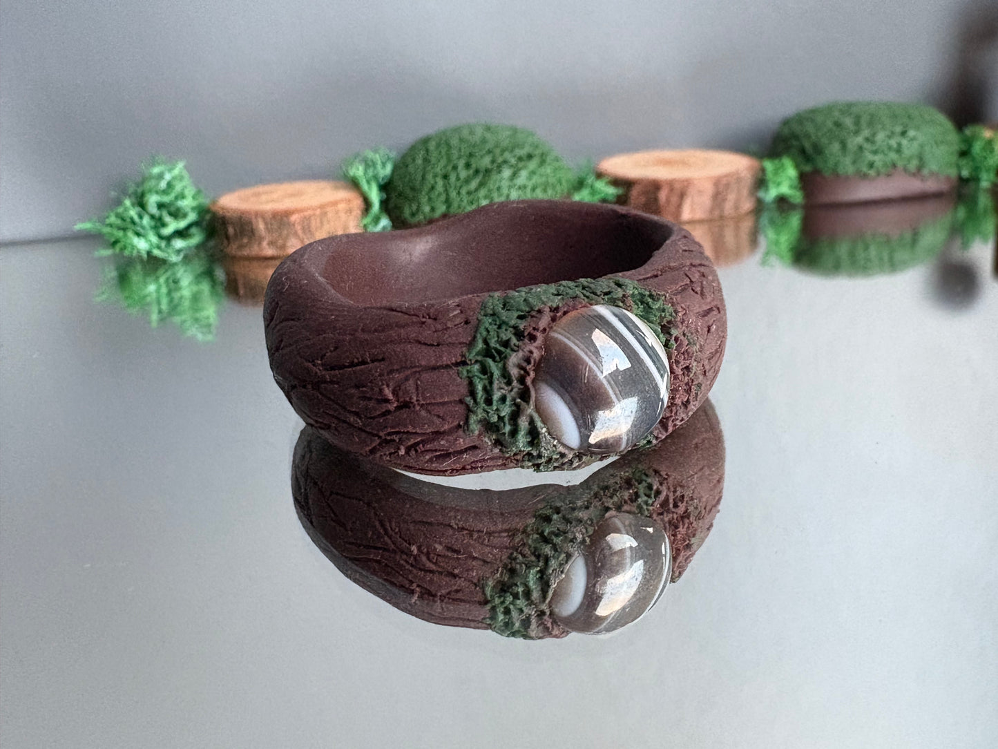 Rainbow Quartz Crystal Gemstone Sphere Clay Agate Ring Holder Gift Set