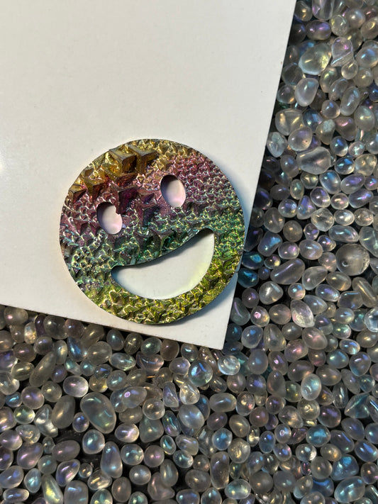 Rainbow Bismuth Crystal Smiley Face Cut Out Metal Art(B)