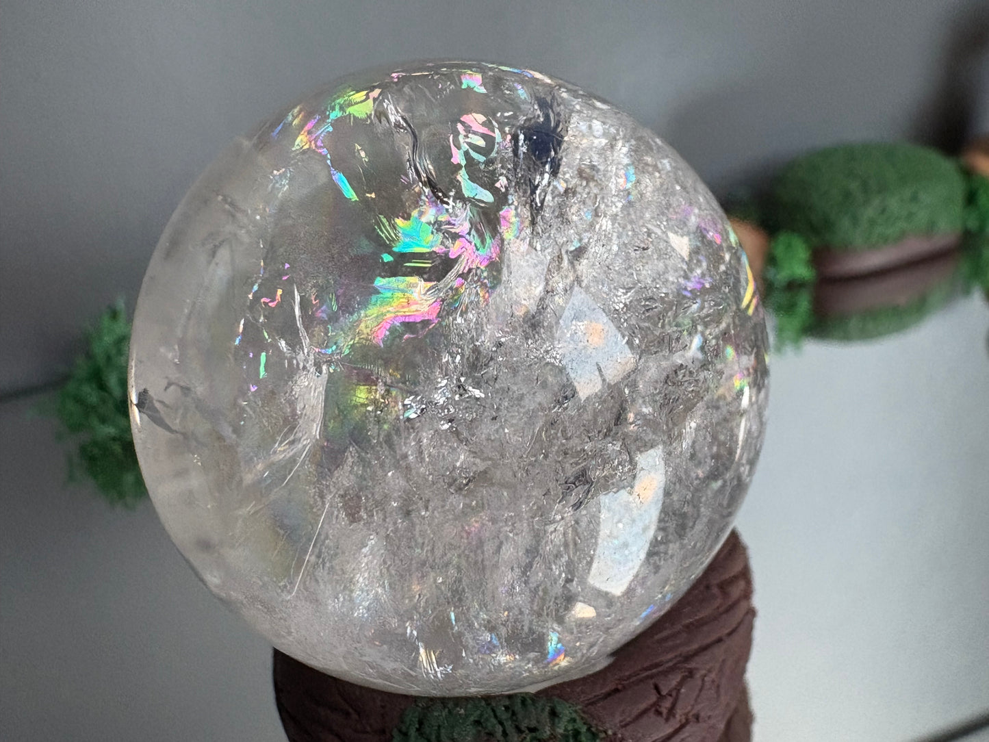 Rainbow Quartz Crystal Gemstone Sphere Clay Agate Ring Holder Gift Set