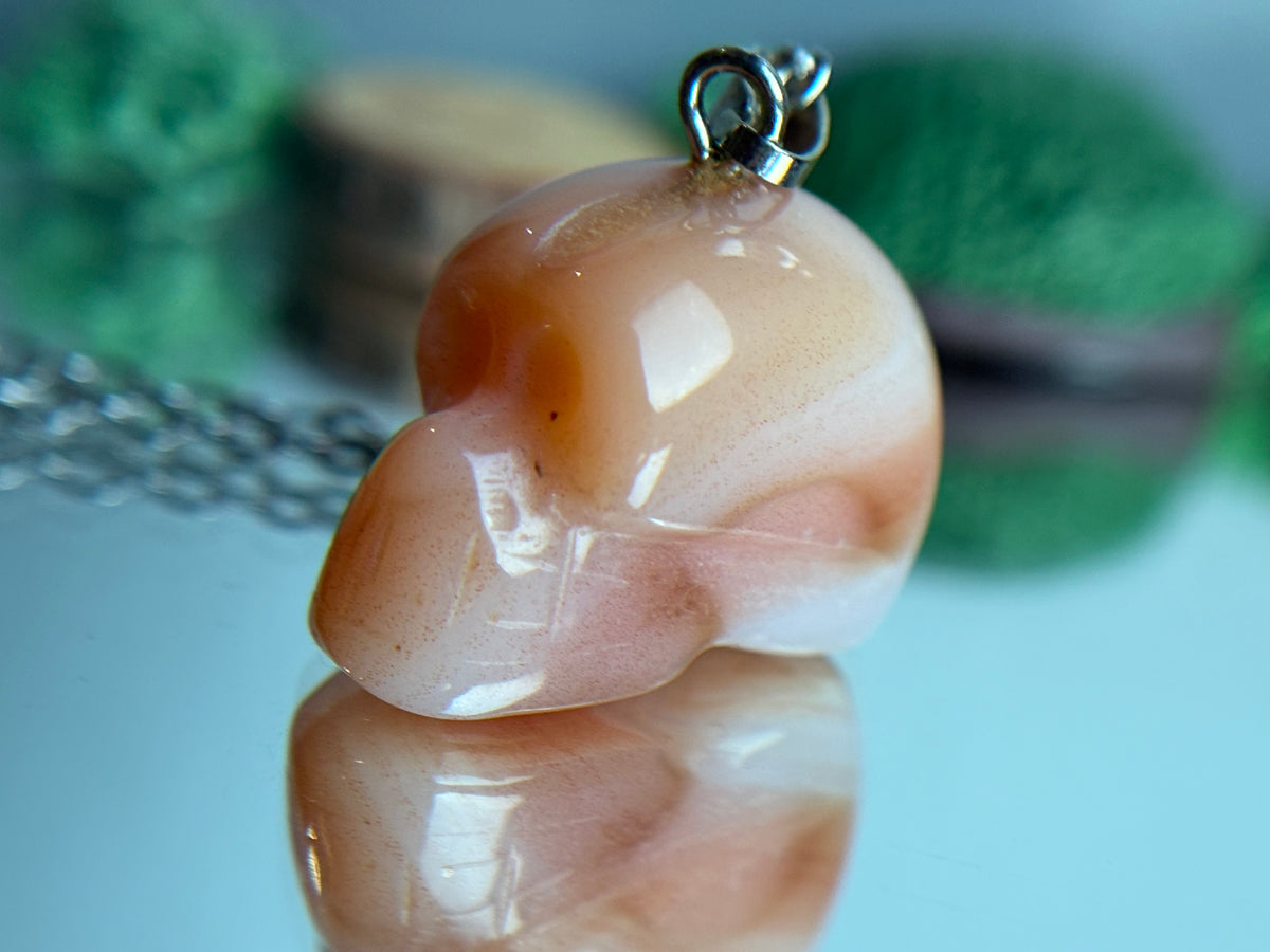 Carnelian Agate Crystal Gemstone Skull Carving Necklace & Tumbled Stone Gift Set
