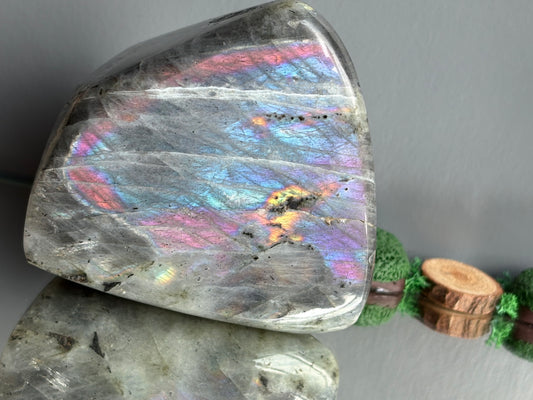 Labradorite Crystal Gemstone Cut Base Freeform (S)