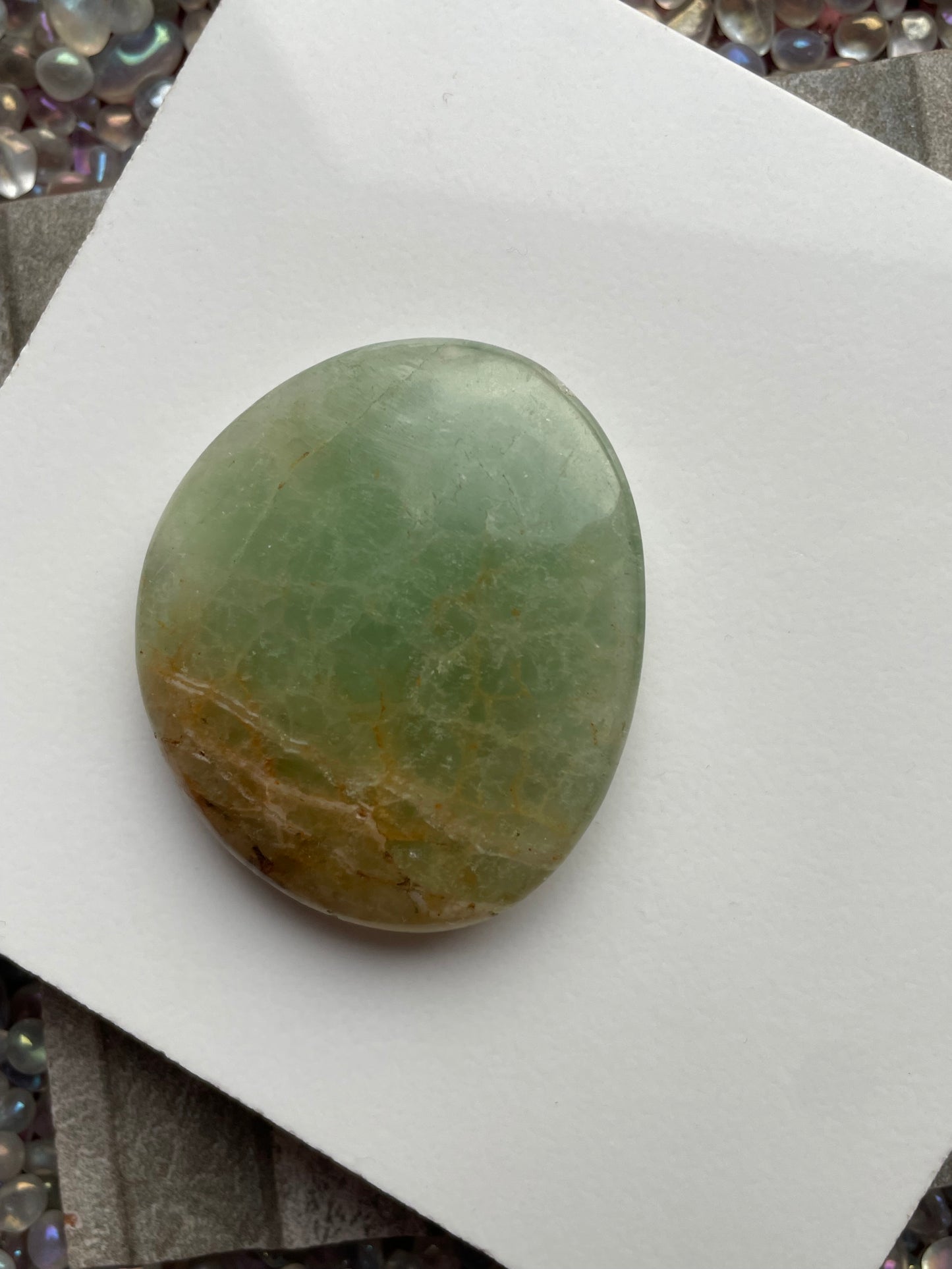 Green Fluorite Uv Reactive Crystal Gemstone Palm stone - S (B)