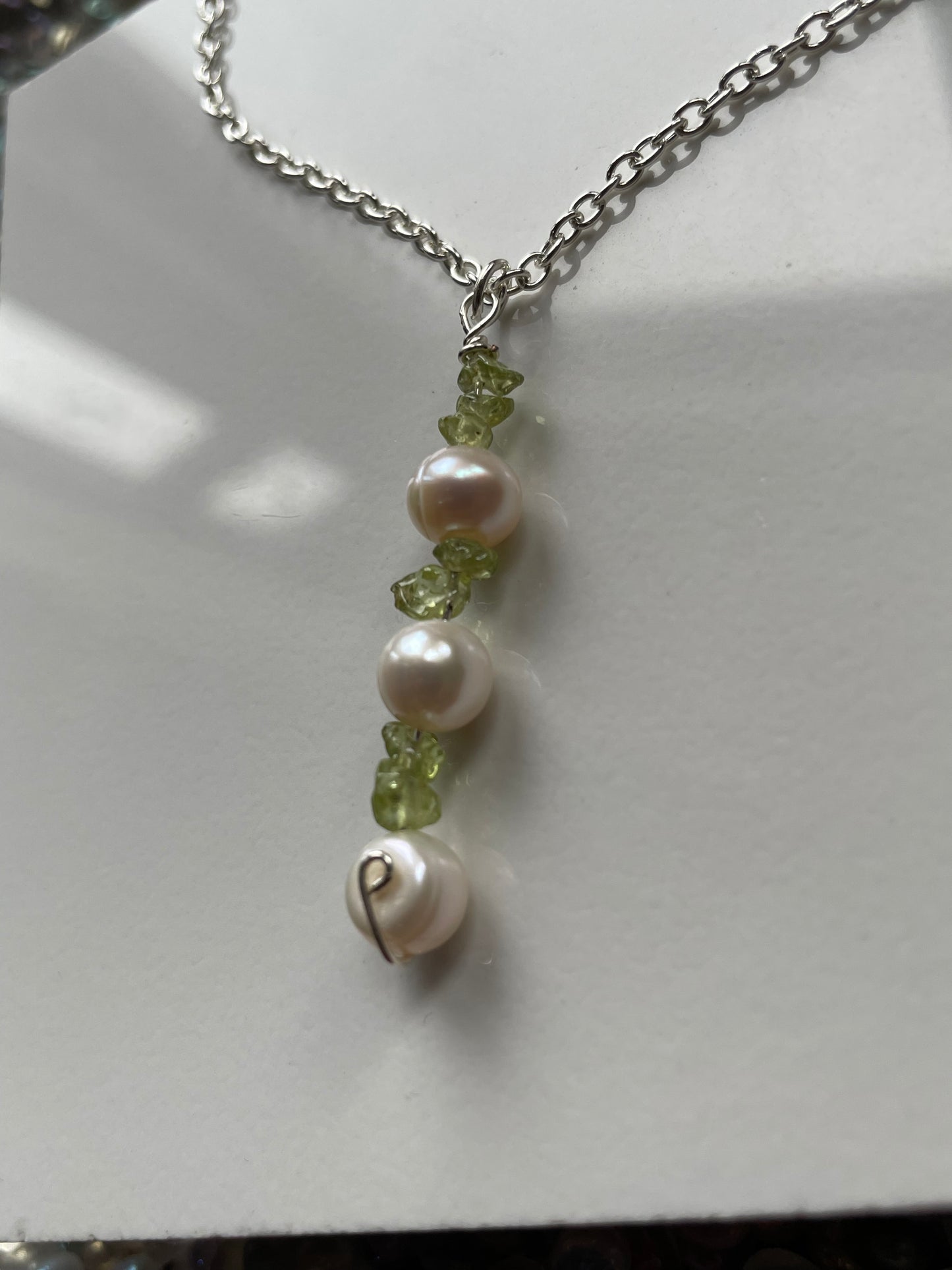 White Pearl & Peridot Rough Crystal Gemstone Silver Necklace