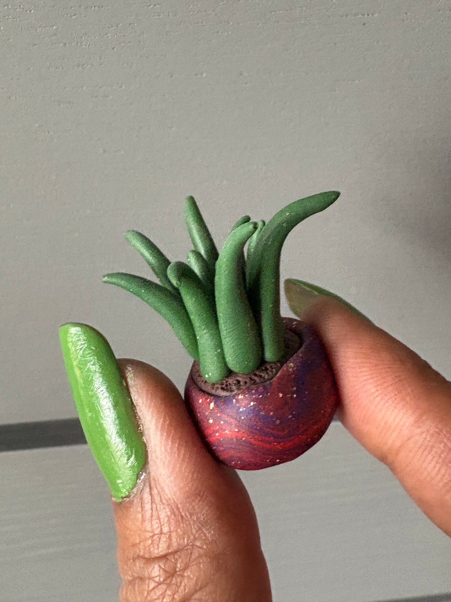 Grassy Potted Plant Clay Sphere Mini Holder - Red Purple Glitter