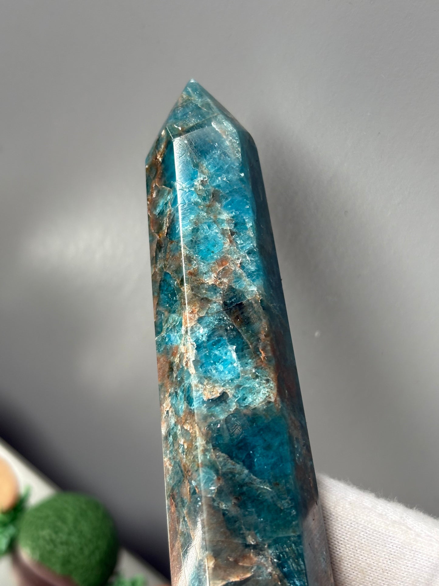 Neon Blue Apatite Gemstone Crystal Tower Point (3)