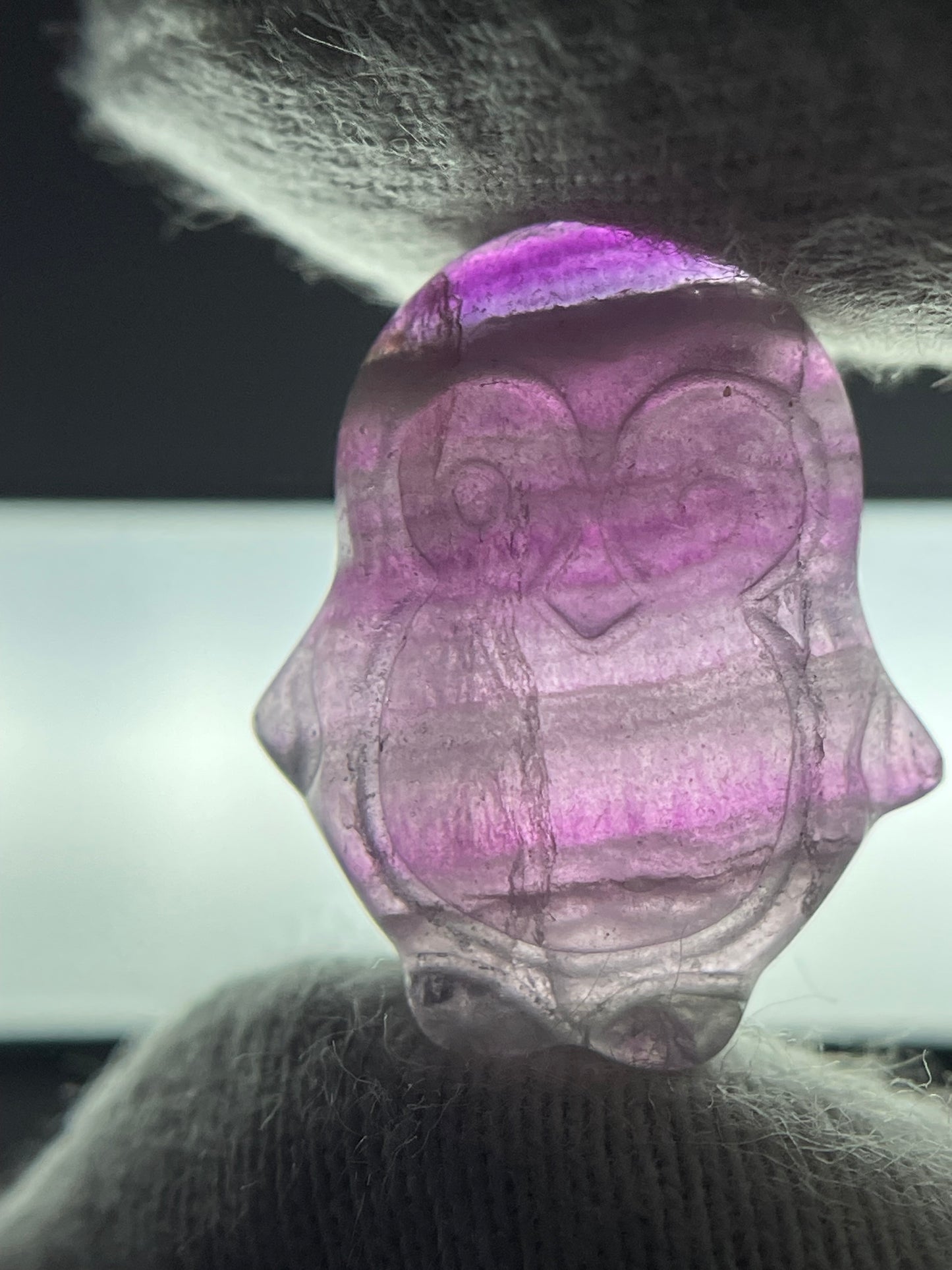 Rainbow Fluorite Micro Pocket Pet Penguin Crystal Gemstone Carving (4)