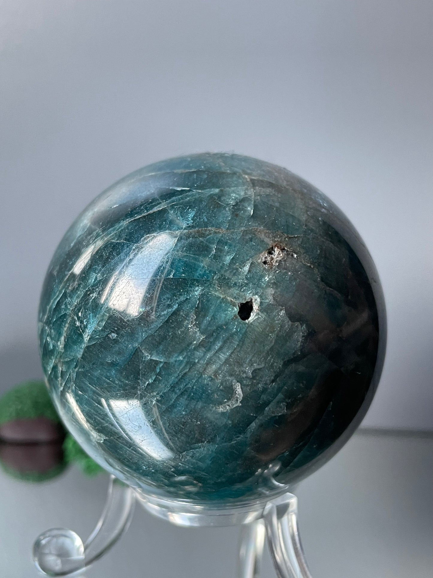 Blue Neon Apatite Asterism UV Gemstone Crystal Sphere (2)