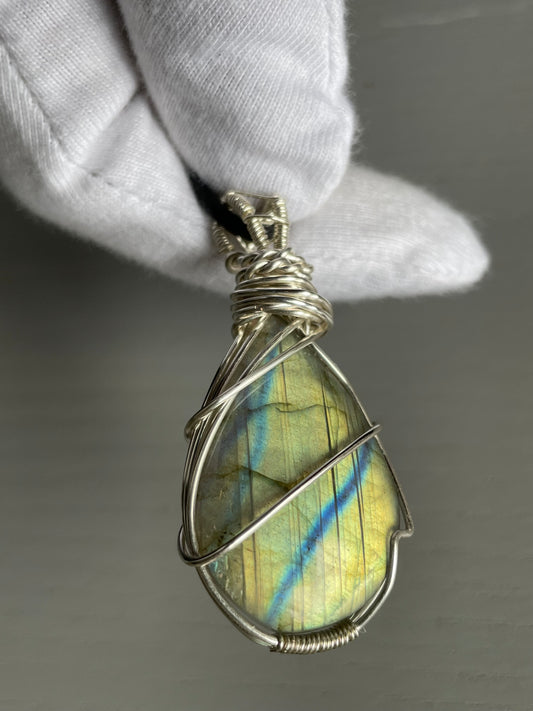 Gold Blue Labradorite Crystal Gemstone Silver Wire Necklace