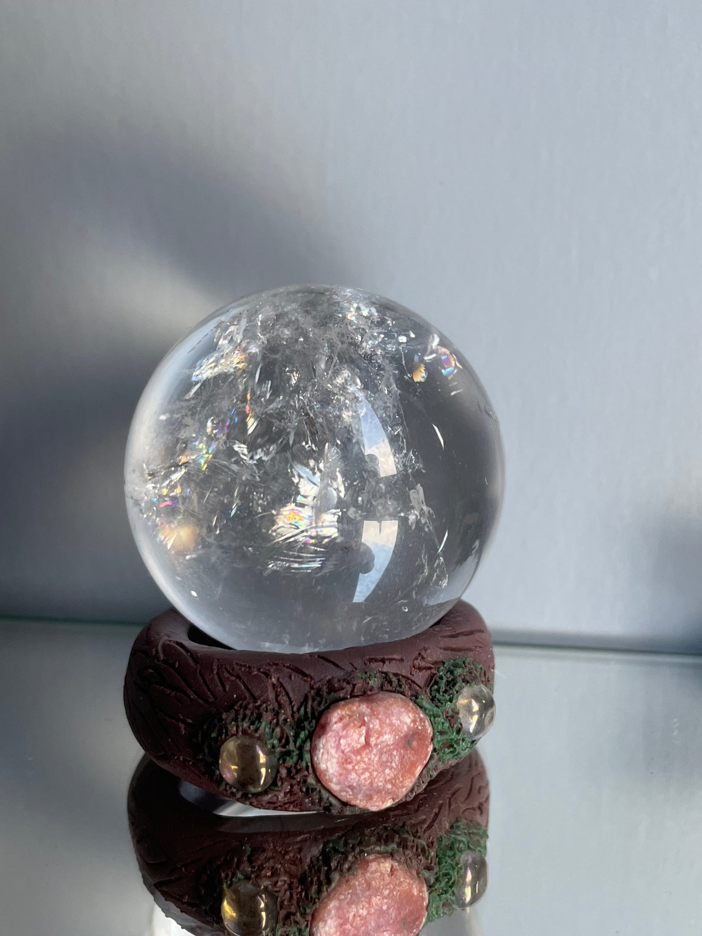 Rainbow Quartz Crystal Gemstone Sphere Clay Ruby Ring Holder Gift Set