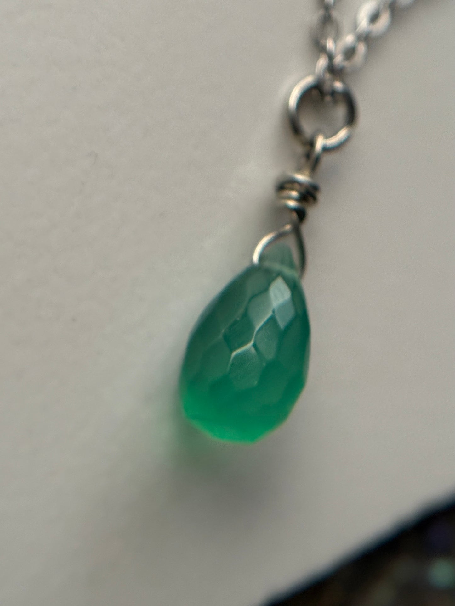 Green Onyx Faceted Drop Crystal Gemstone Necklace (Certified) (B)