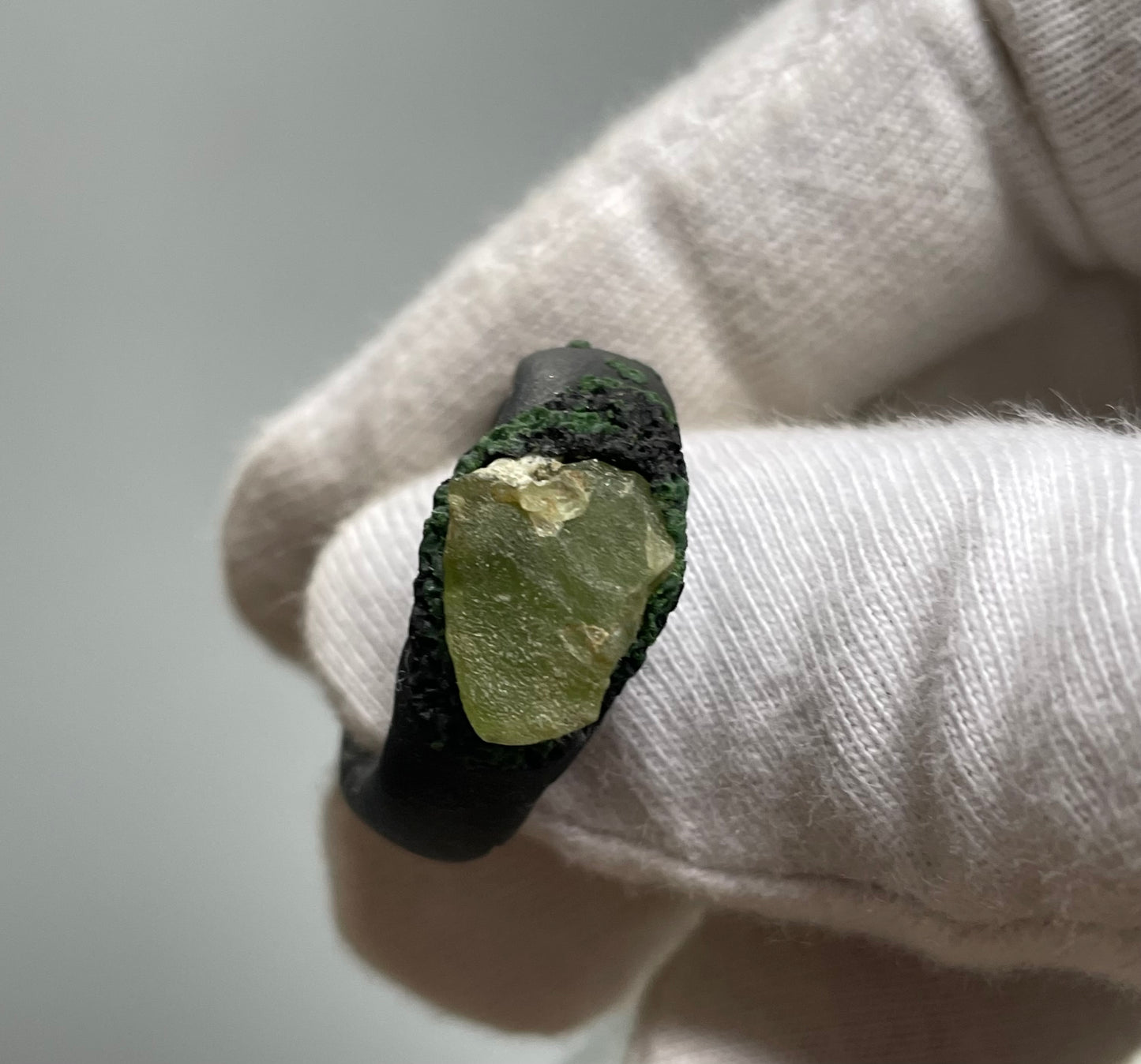 Rainbow Smoky Quartz Crystal Gemstone Sphere Clay Peridot Ring Holder Gift Set