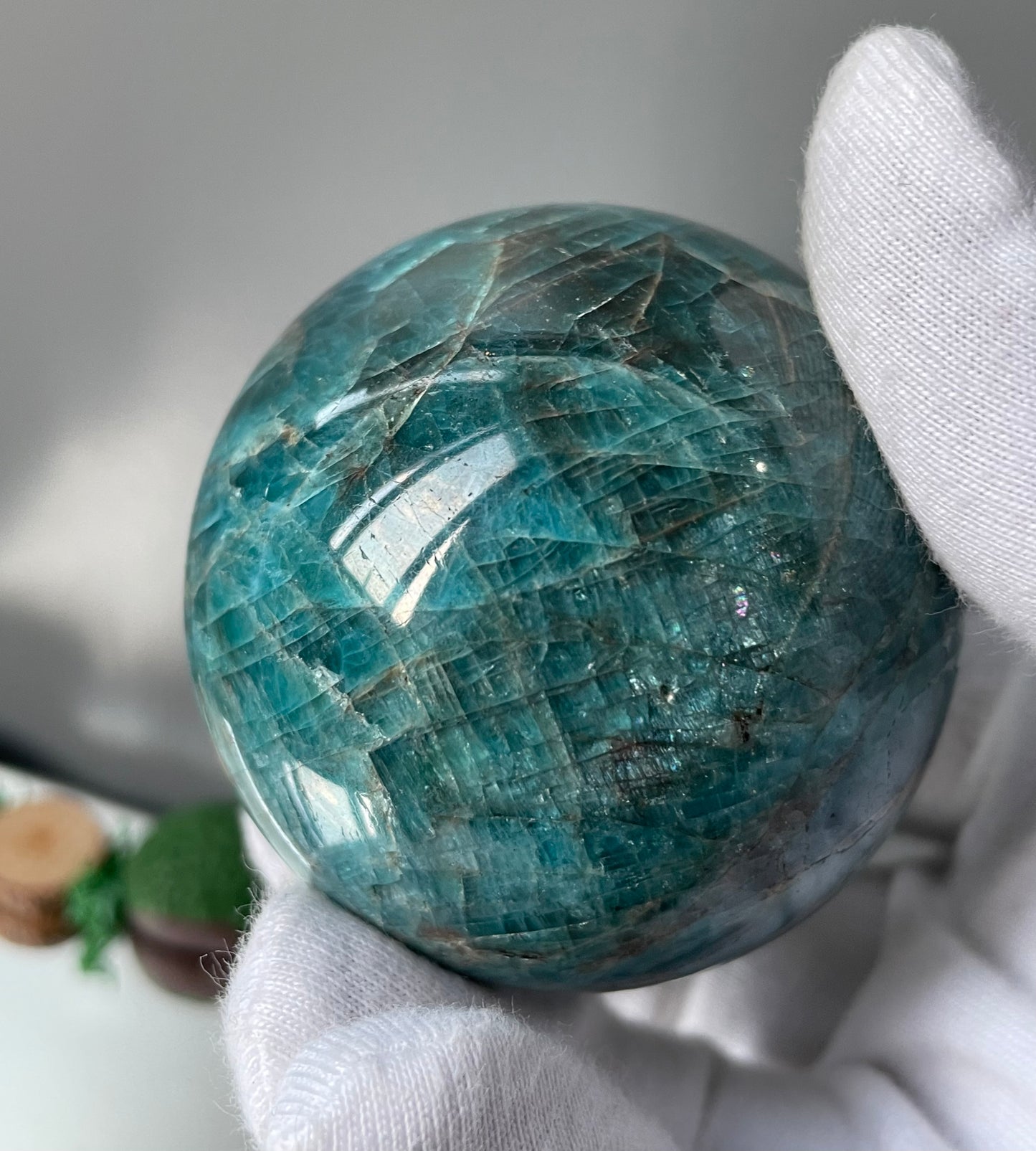 Blue Neon Apatite Asterism UV Gemstone Crystal Sphere (1)