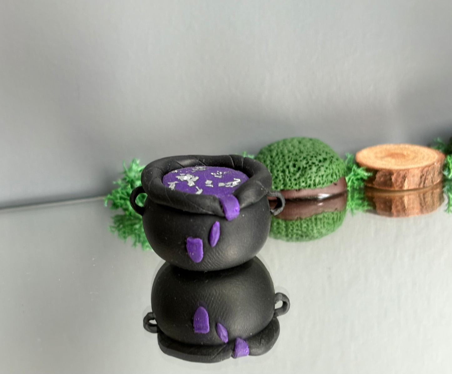 Purple Silver Leaf Cauldron Clay Art Sphere Holder