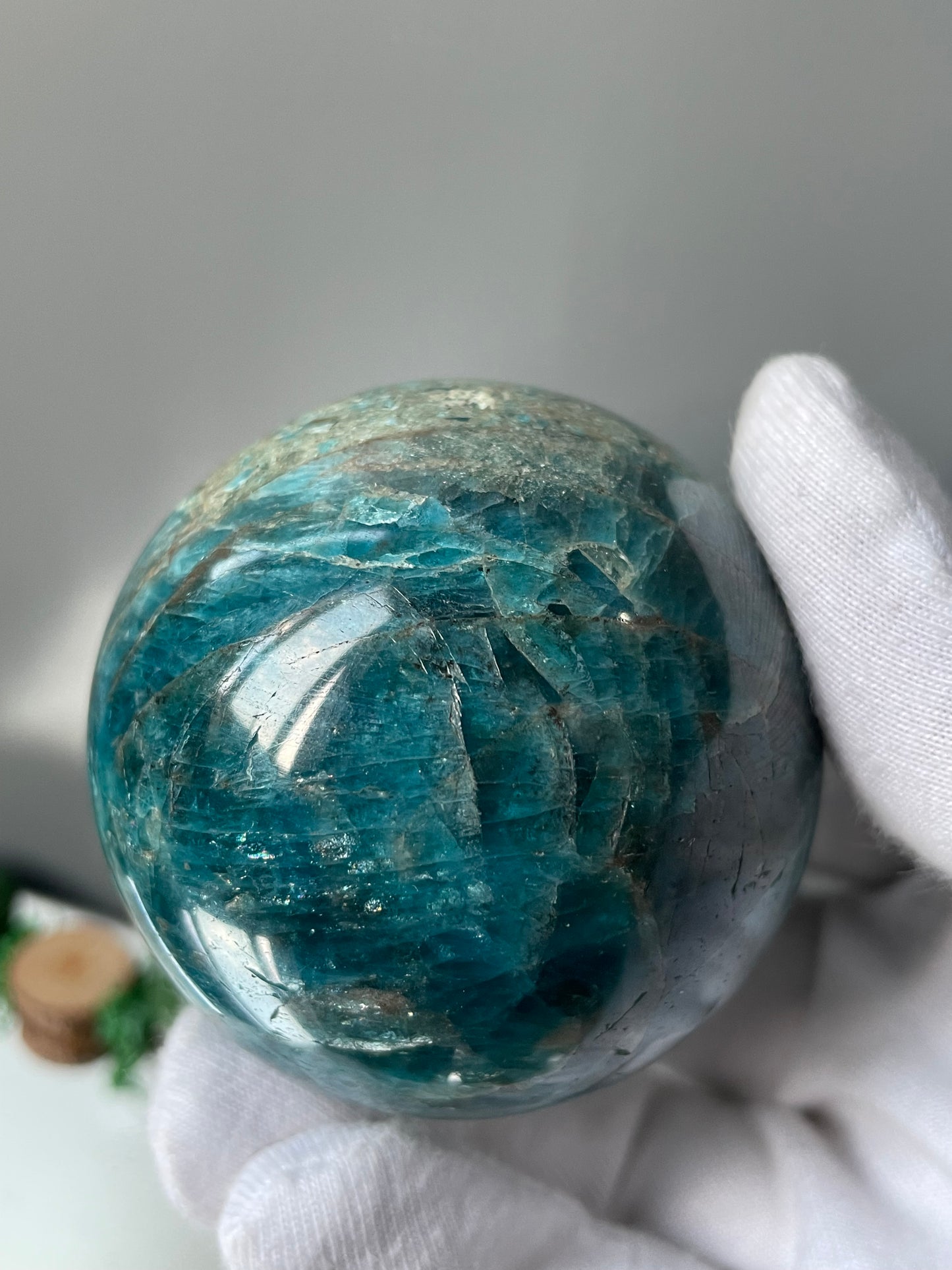 Blue Neon Apatite Asterism UV Gemstone Crystal Sphere (1)