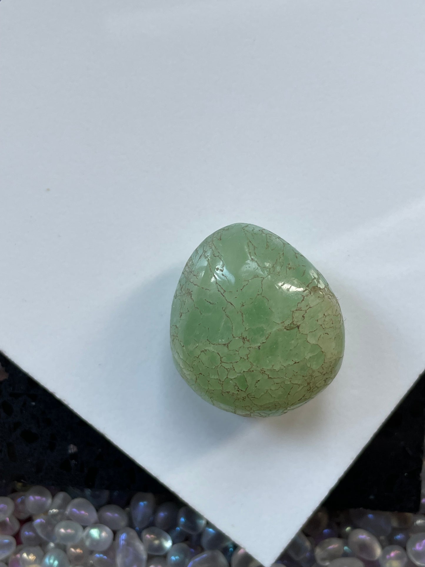 Green Fluorite Uv Reactive Crystal Gemstone Palm stone - S (D)