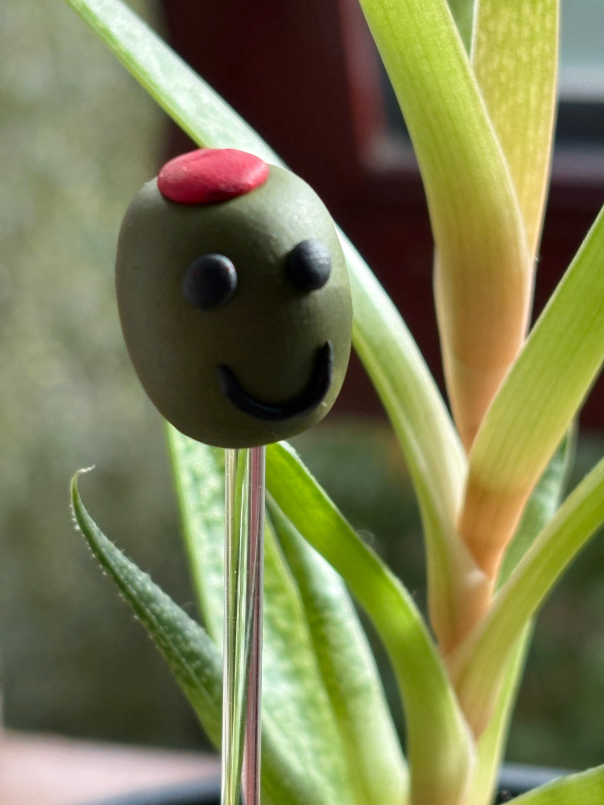 Olivia The Olive Clay Art Plant Pot Buddy