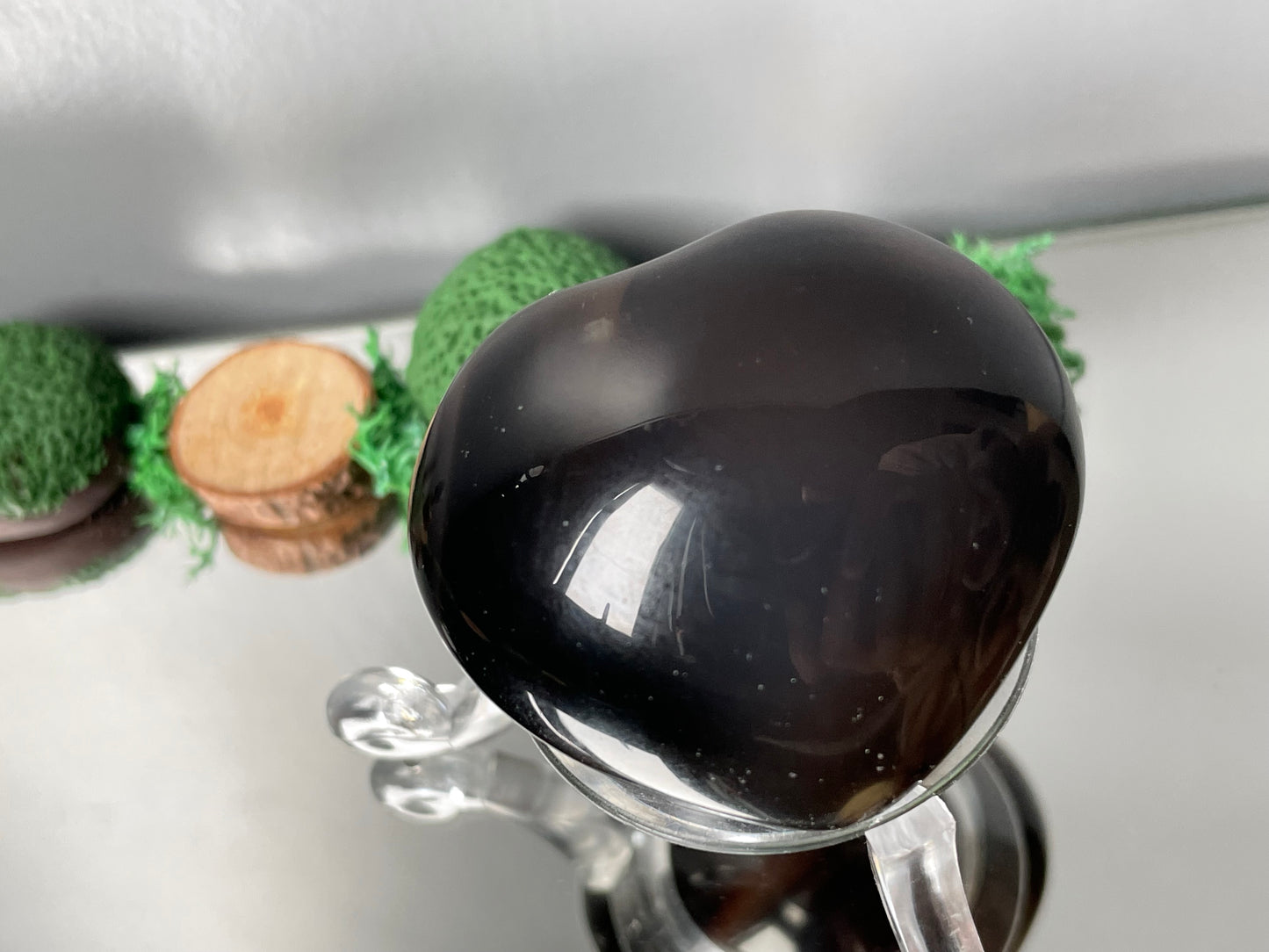 Black Agate Crystal Gemstone Heart Carving