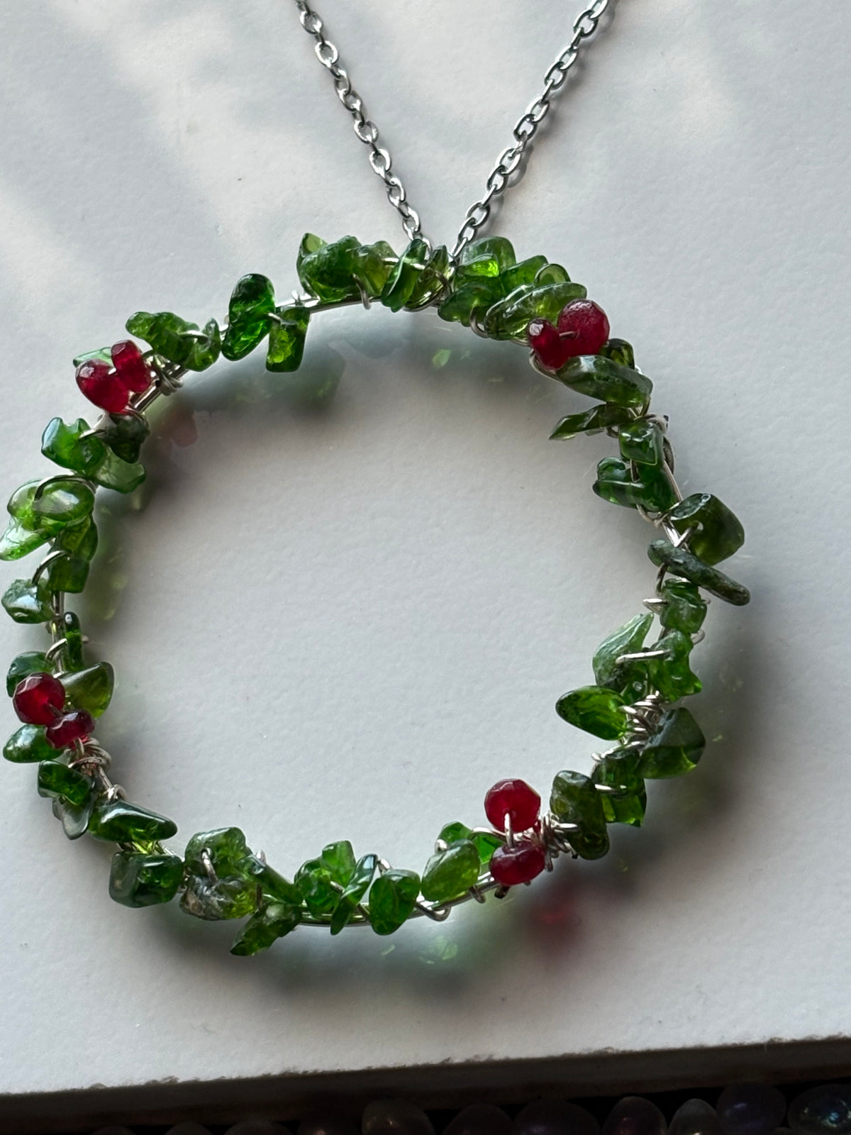 Diopside Crystal Gemstone Leafy Wreath pendant silver Necklace (Certified)