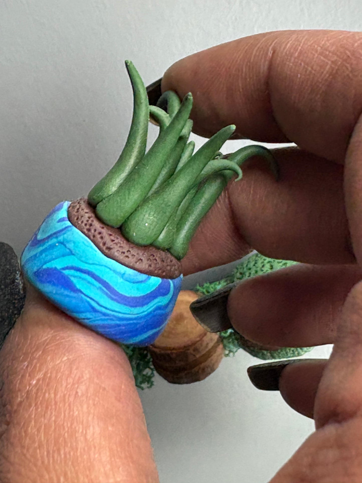 Grassy Potted Plant Clay Sphere Mini Holder - Blue (1)