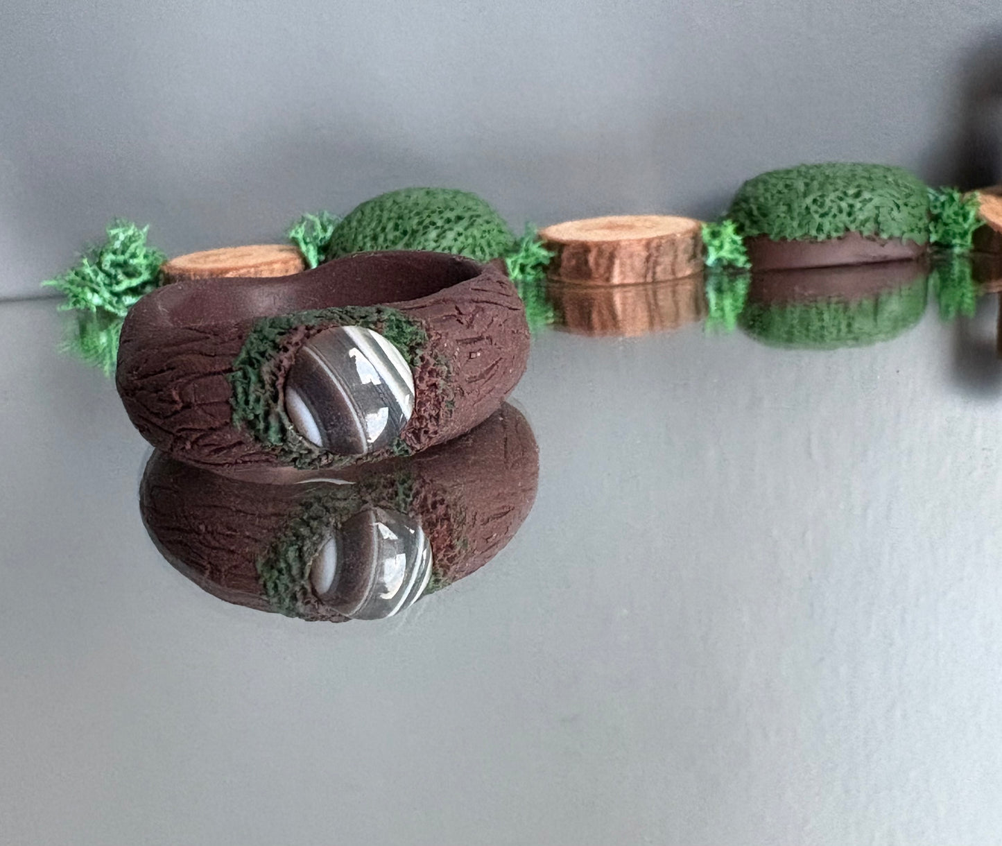 Rainbow Quartz Crystal Gemstone Sphere Clay Agate Ring Holder Gift Set