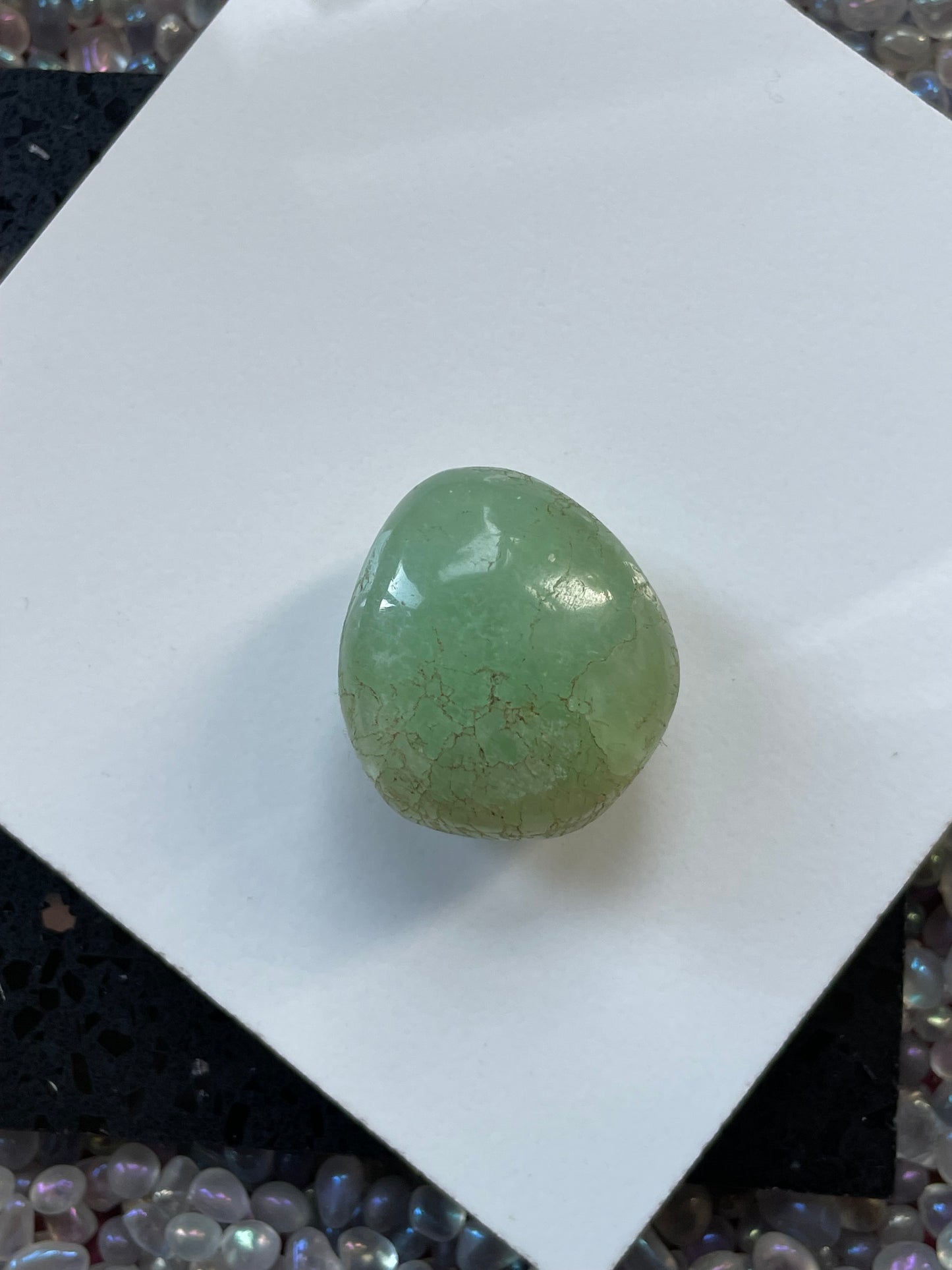 Green Fluorite Uv Reactive Crystal Gemstone Palm stone - S (D)