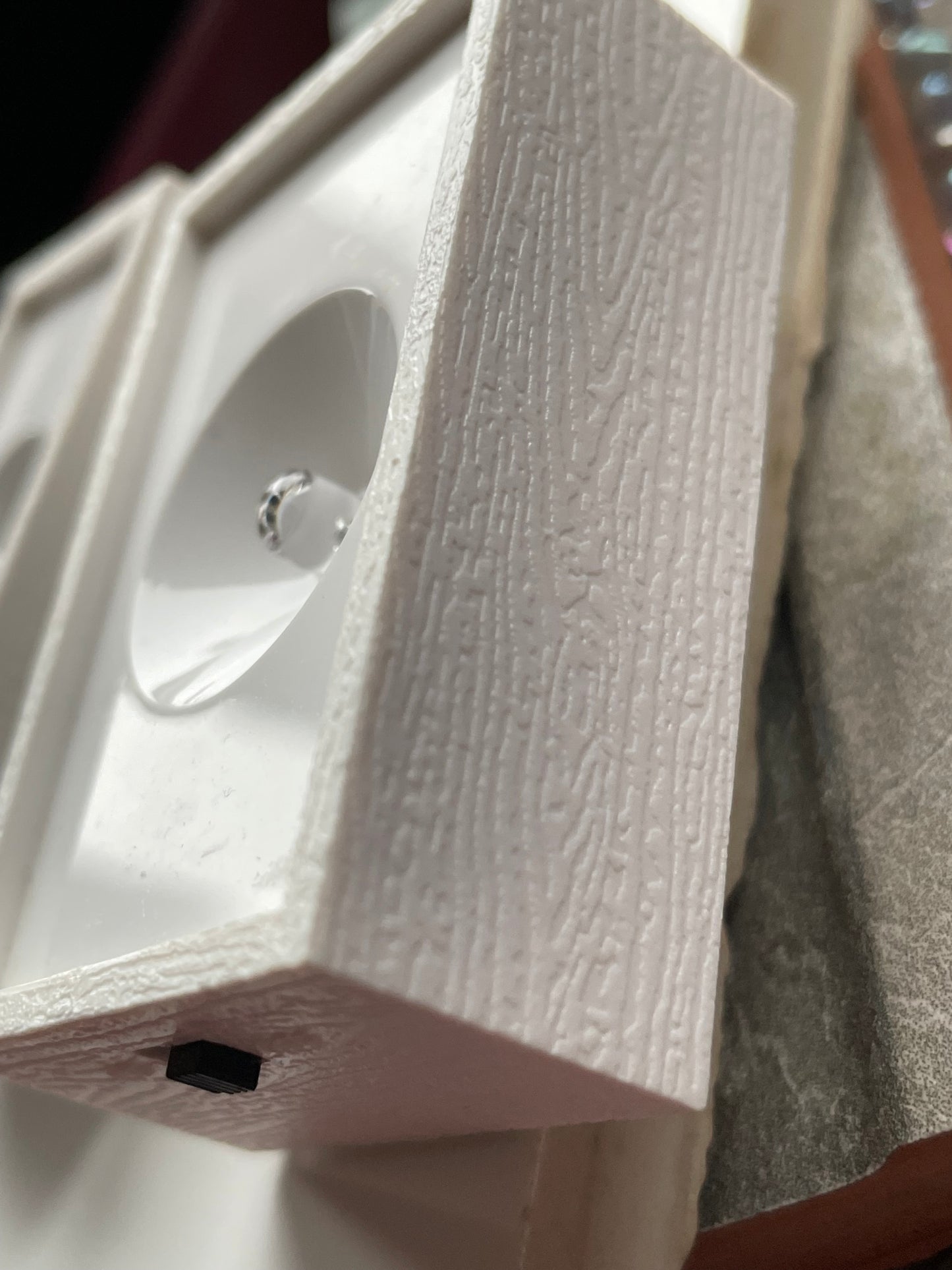 Multicoloured Light USB White Wood Base - Small