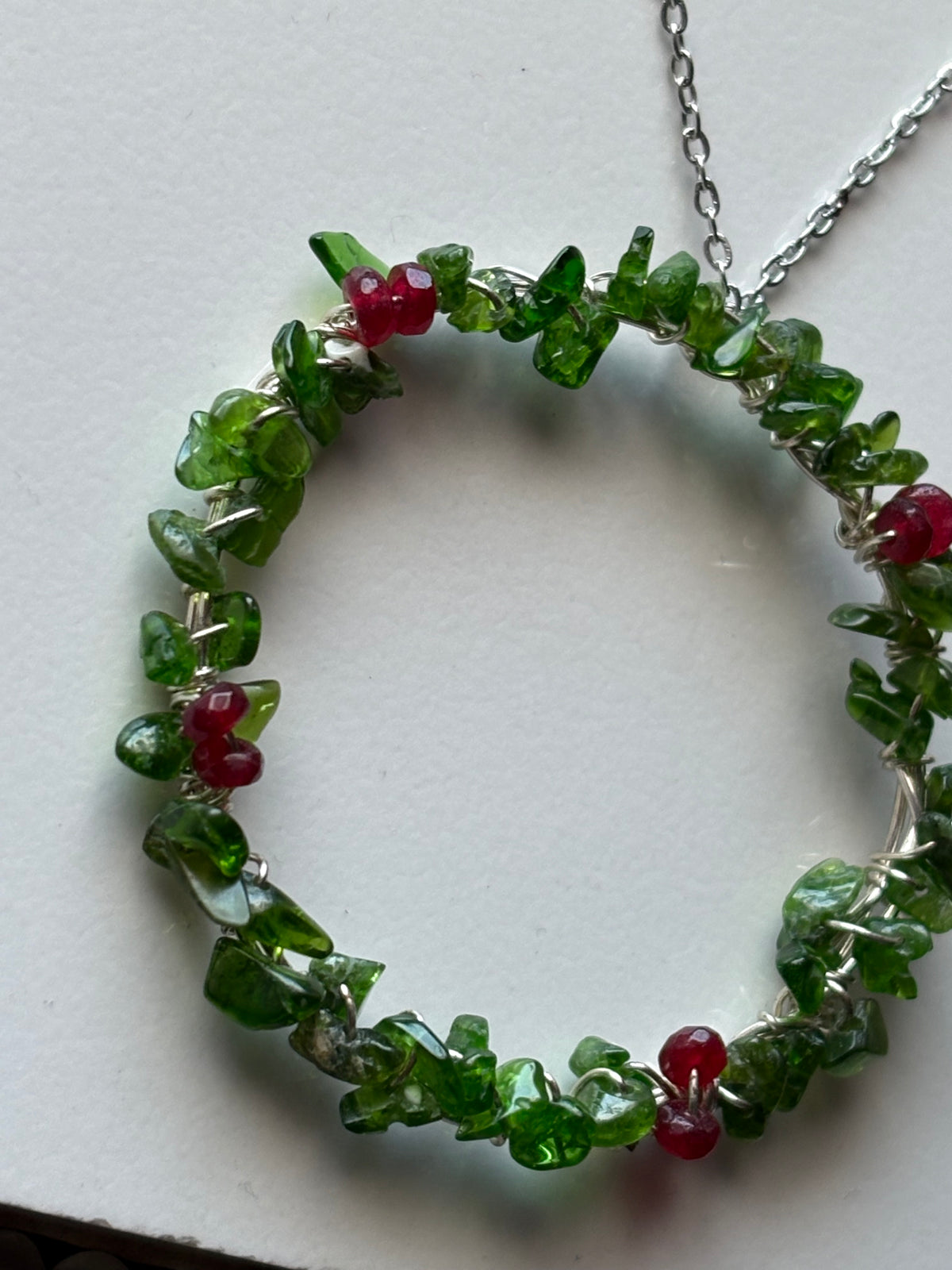 Diopside Crystal Gemstone Leafy Wreath pendant silver Necklace (Certified)