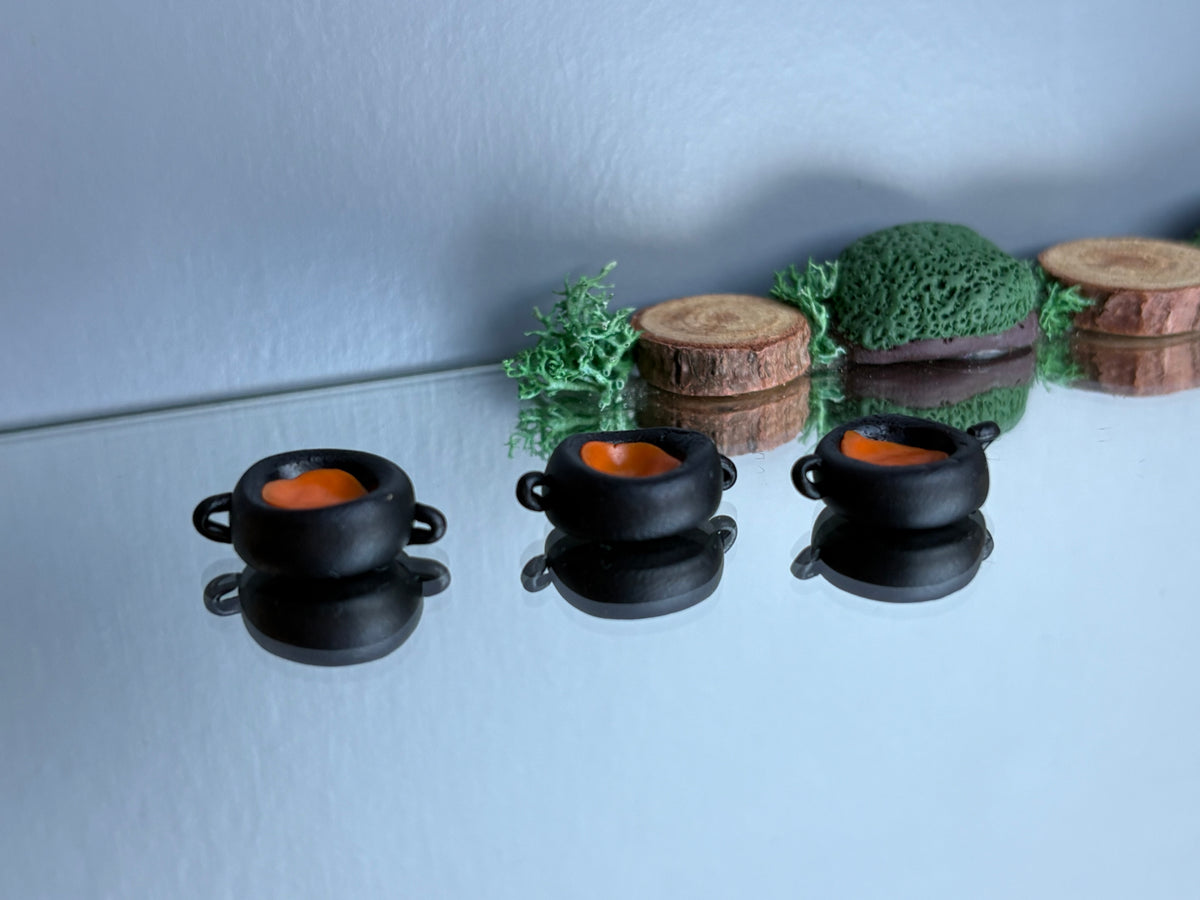 Orange Cauldron Clay Art Sphere Holder Mini