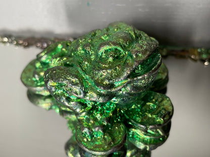 Green Bismuth Crystal Lucky Chinese Frog Metal Art Sculpture