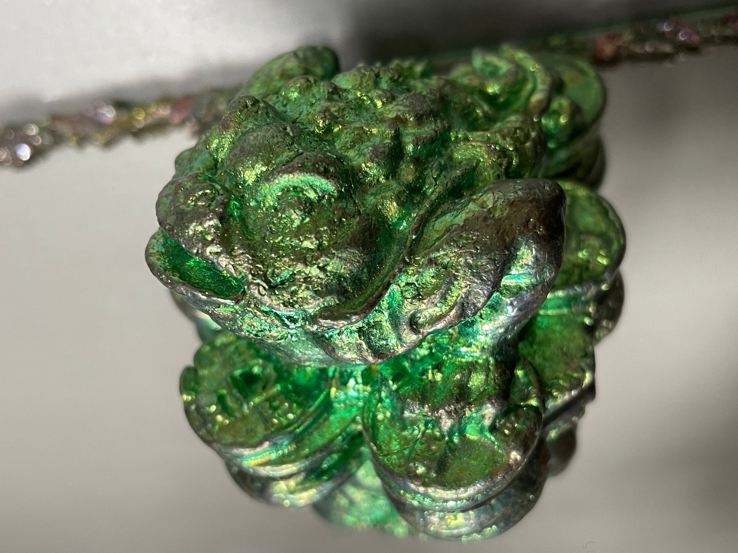 Green Bismuth Crystal Lucky Chinese Frog Metal Art Sculpture