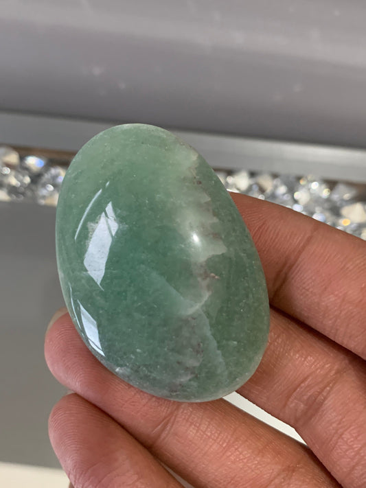 Green Aventurine Gemstone Crystal Palm Stone (1)