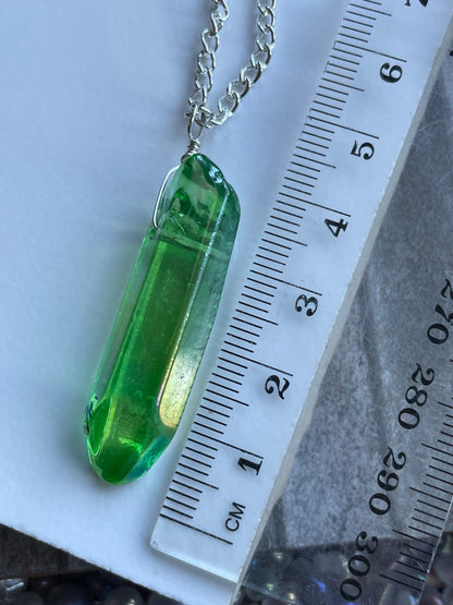 Apple Green Aura - Quartz Crystal Gemstone Silver Necklace