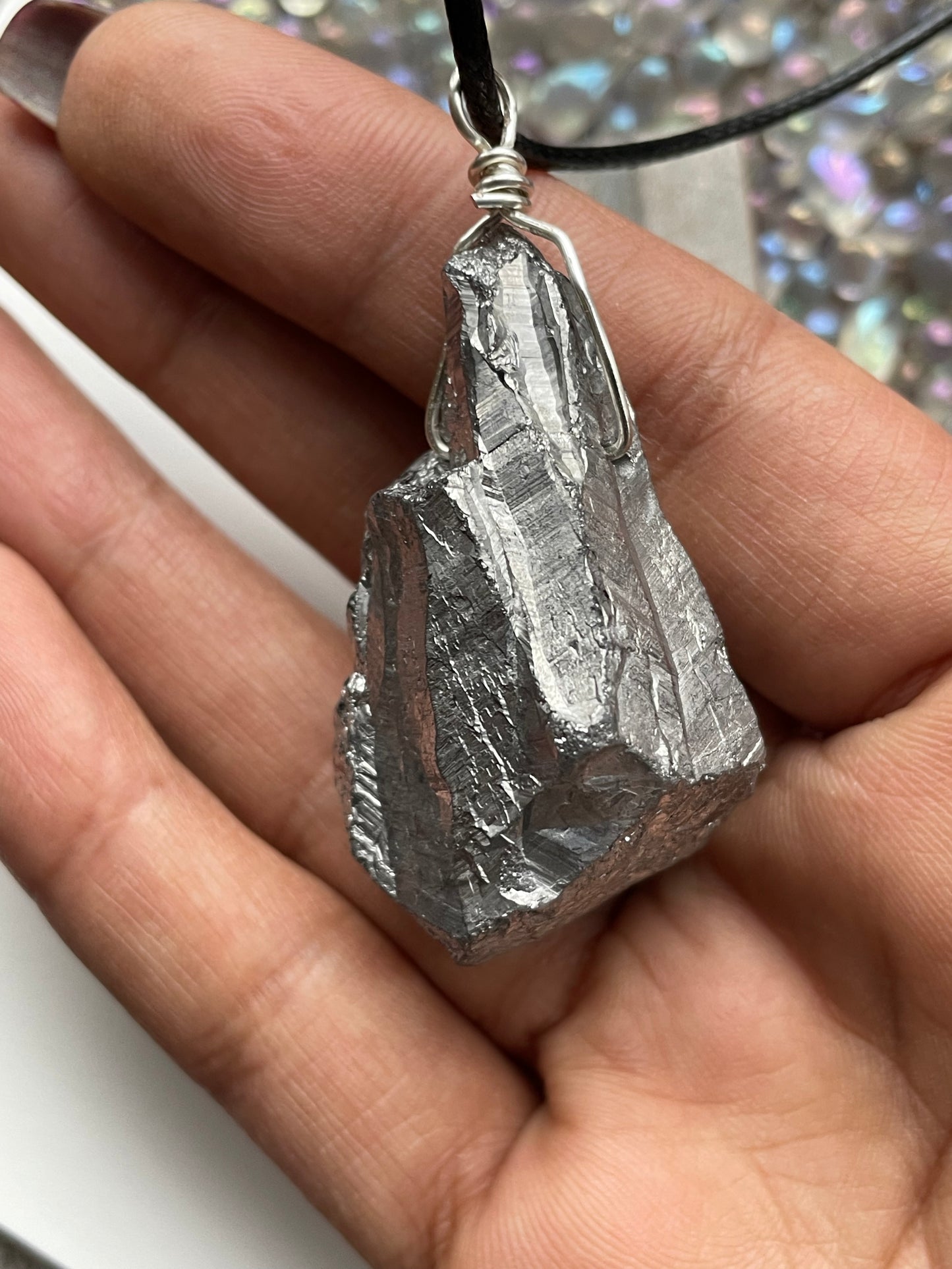 Silver Titanium Coated Quartz Crystal Gemstone Necklace (2)